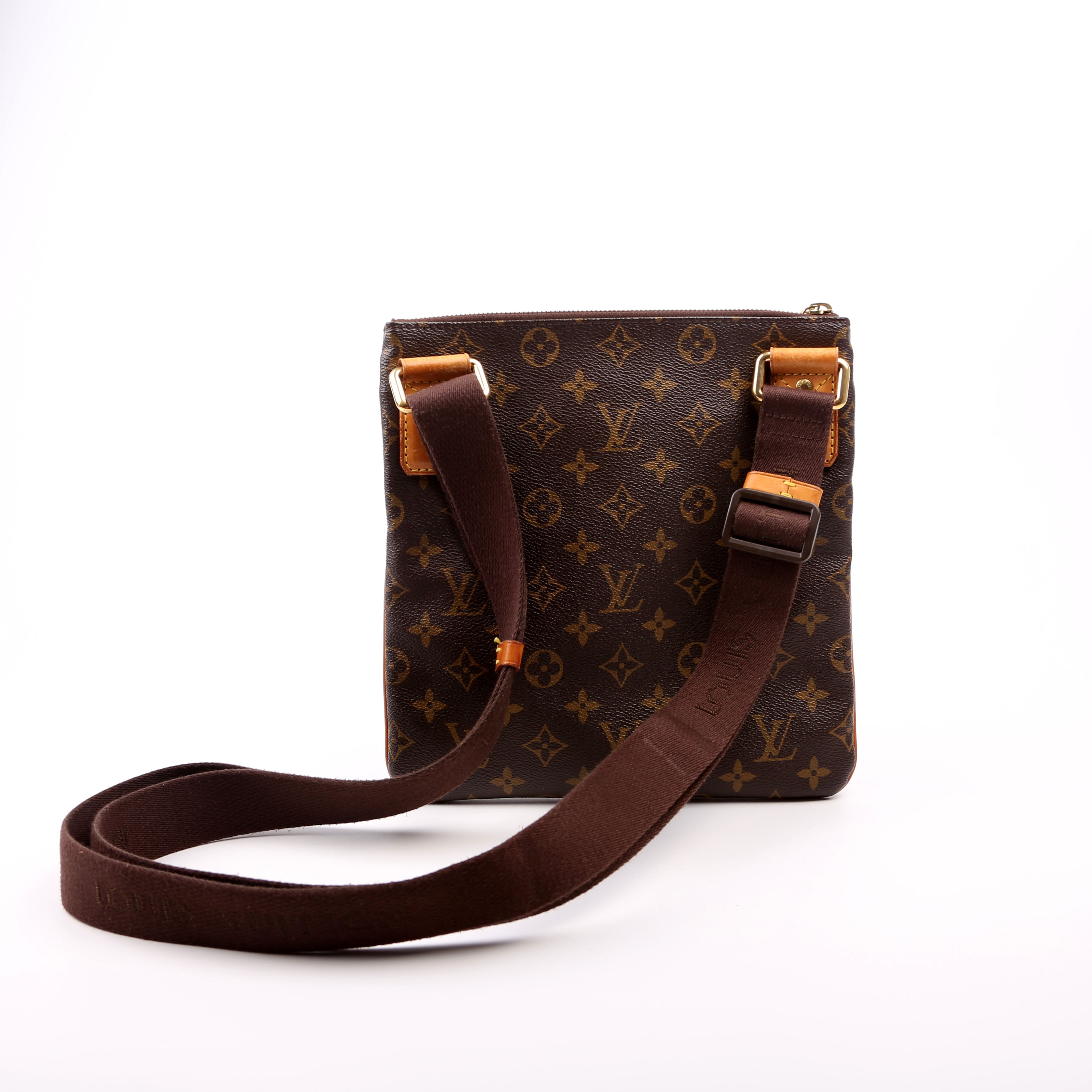 Pochette Valmy Monogram