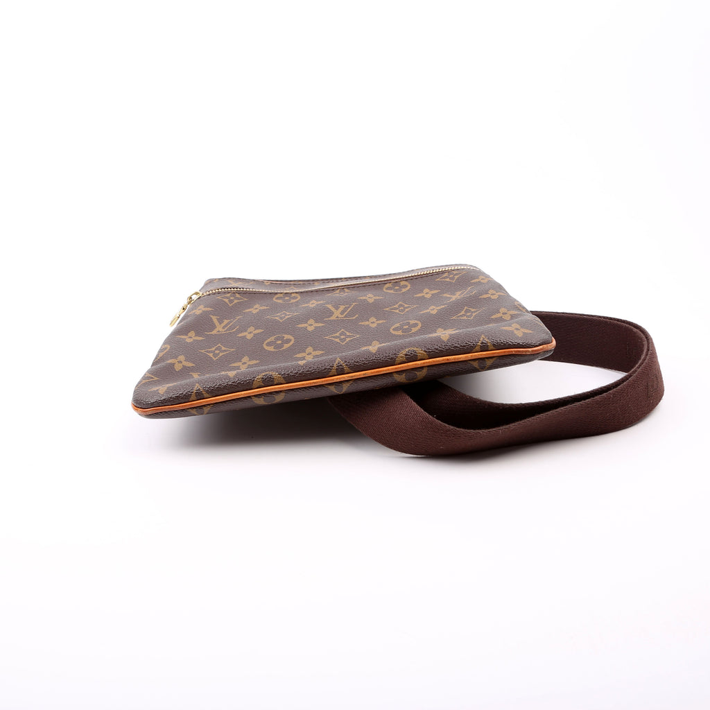 Pochette Valmy Monogram