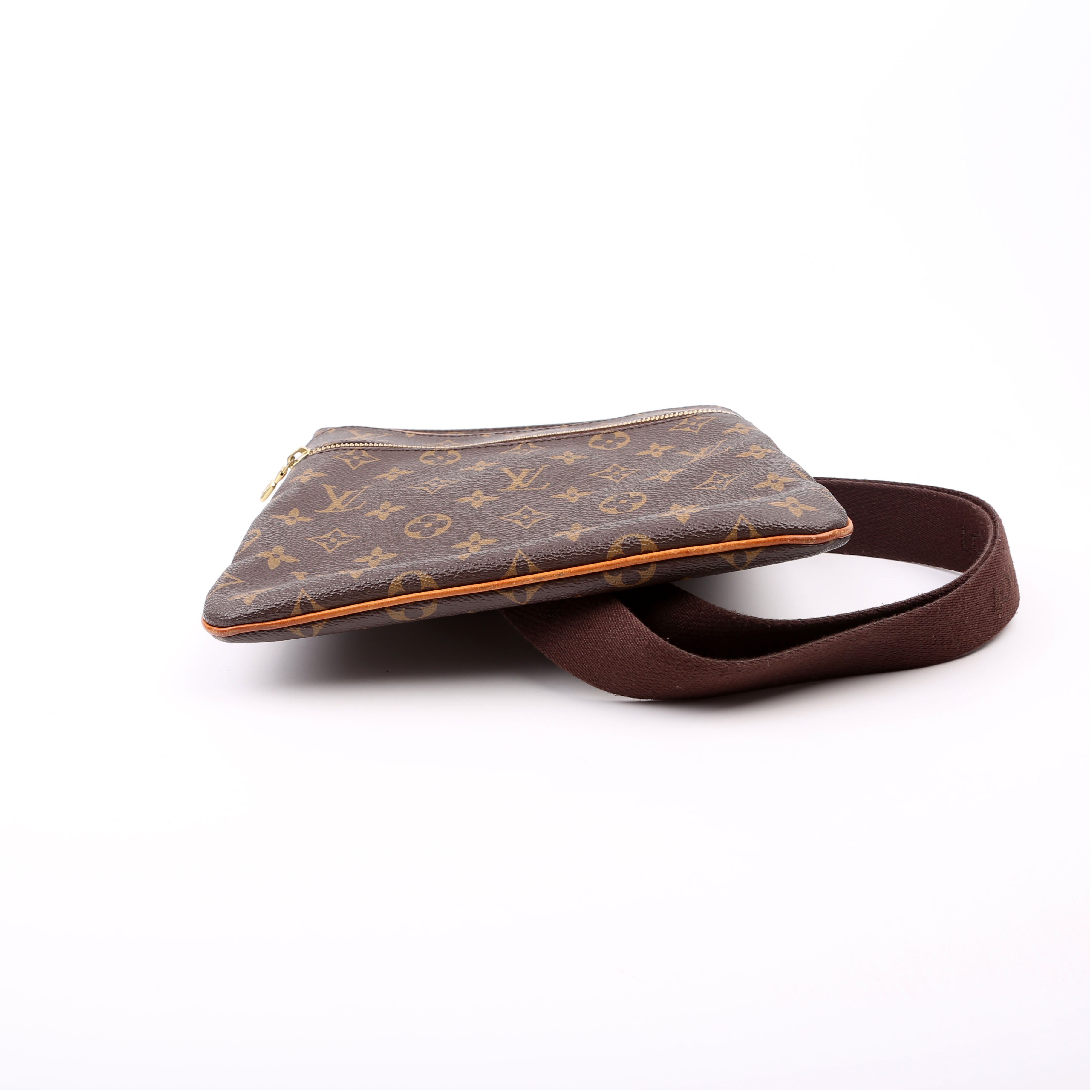 Pochette Valmy Monogram