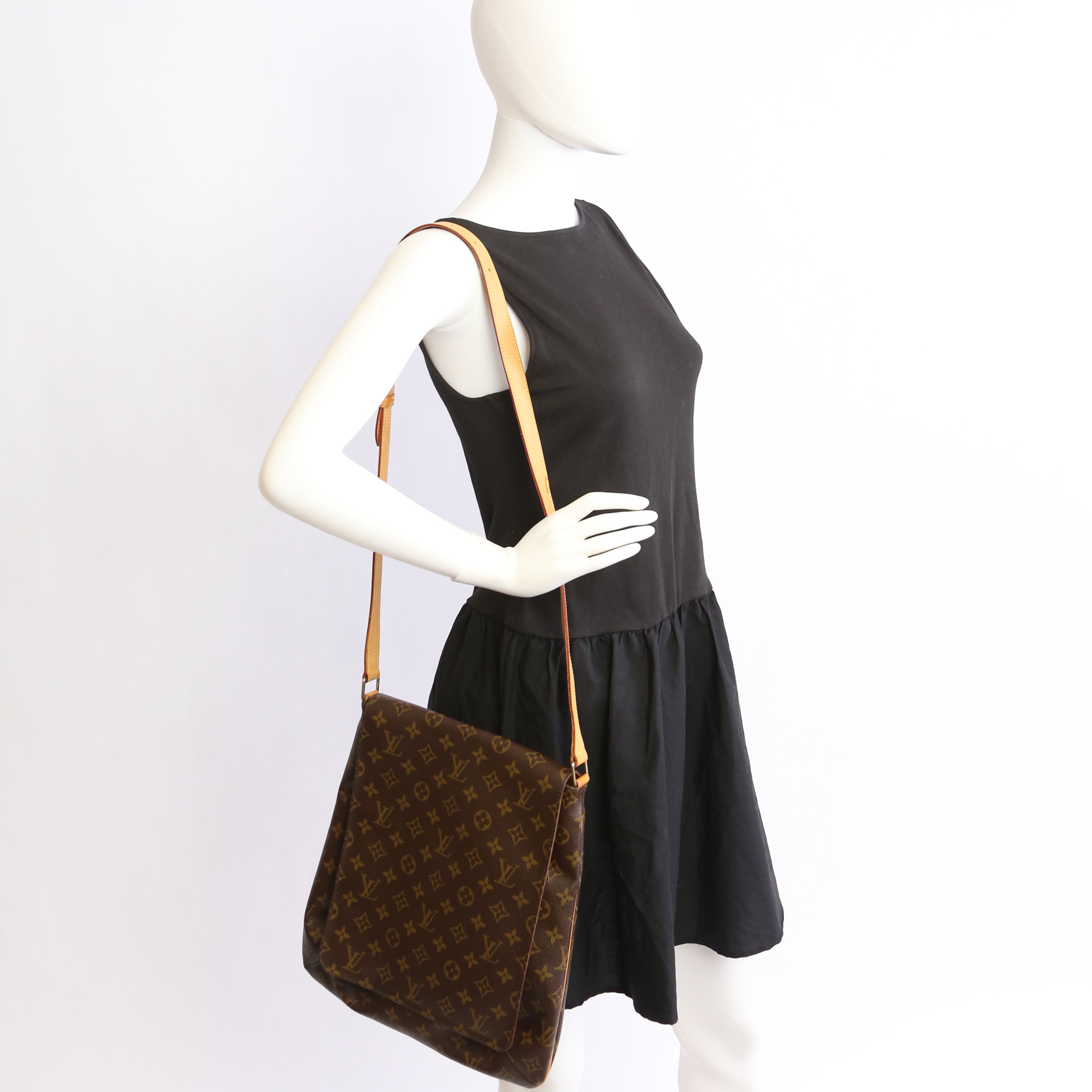 Musette Messenger Monogram