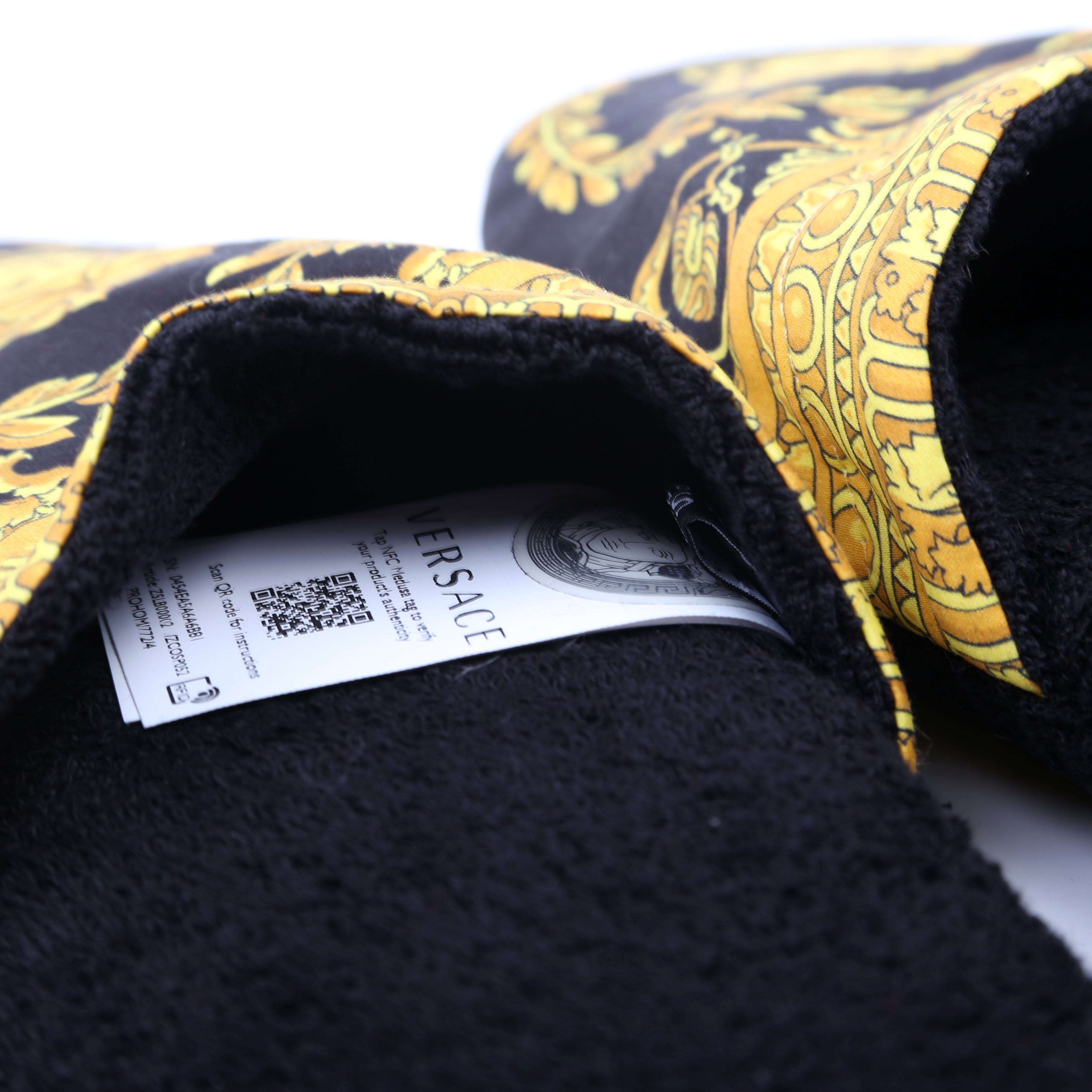Barocco Slippers Size Large Black/Yellow