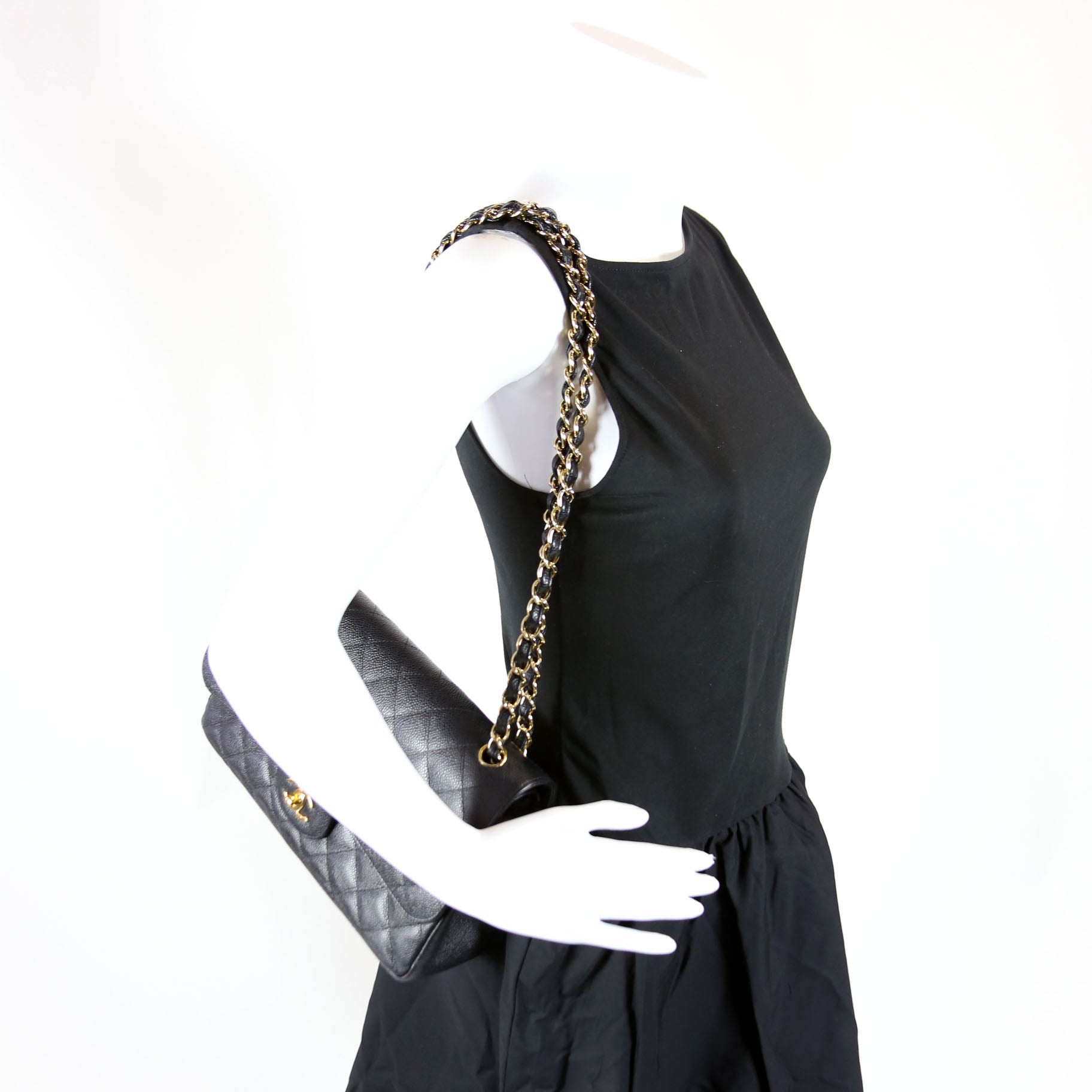 Classic Flap Jumbo Caviar 14-16M Black