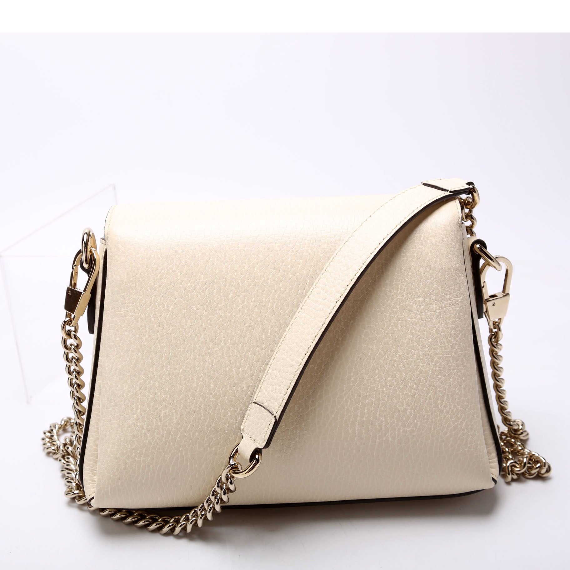 607720 Interlocking Small Xbody White