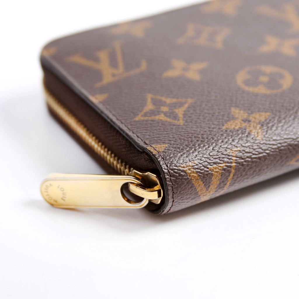 Zippy Wallet Monogram