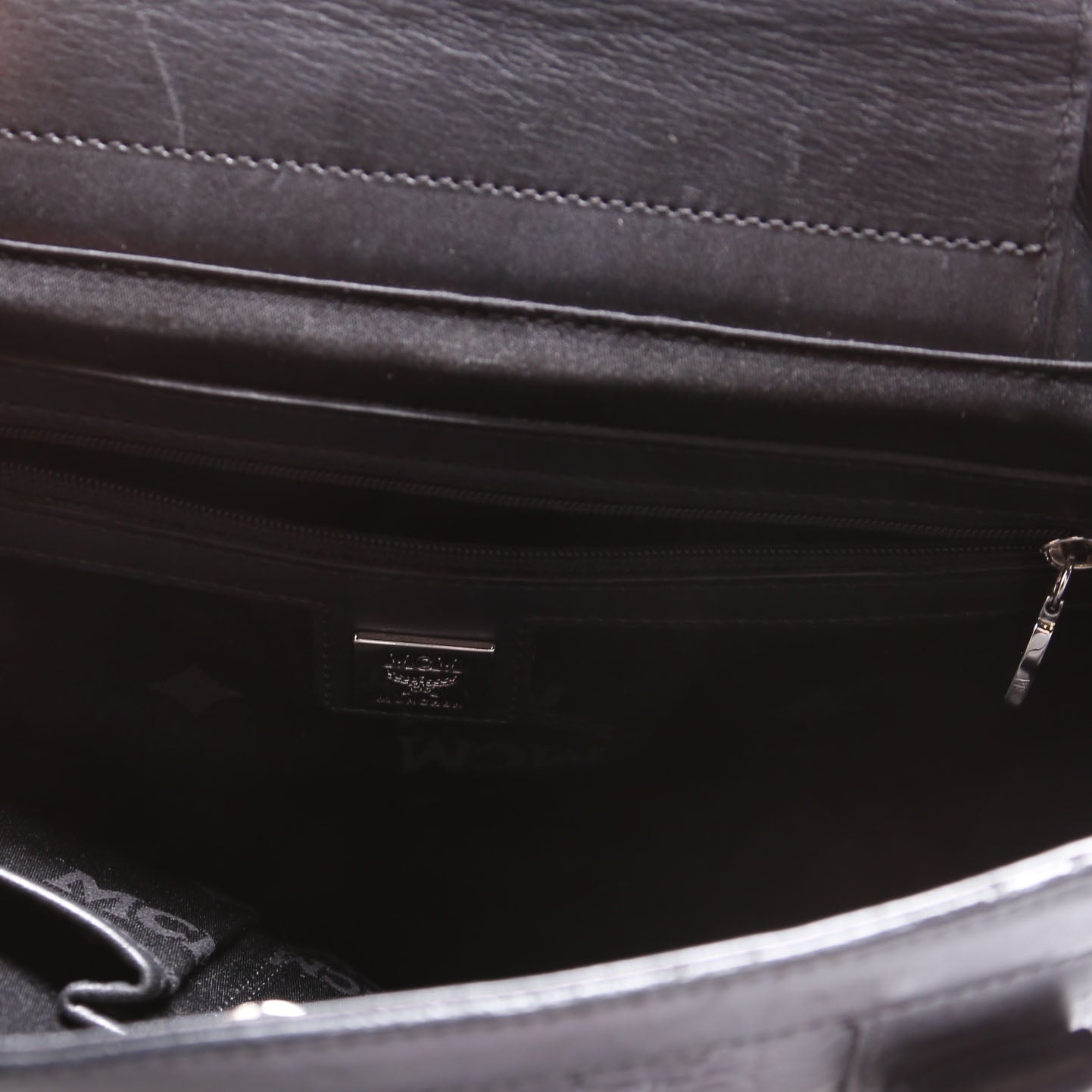 Visetos Front Pocket Tote Black