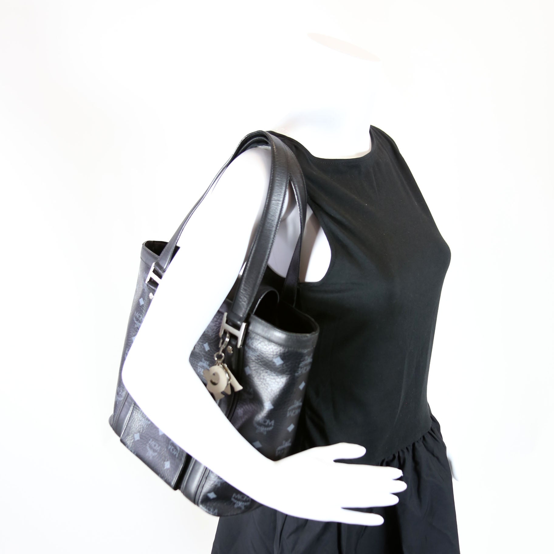 Visetos Front Pocket Tote Black