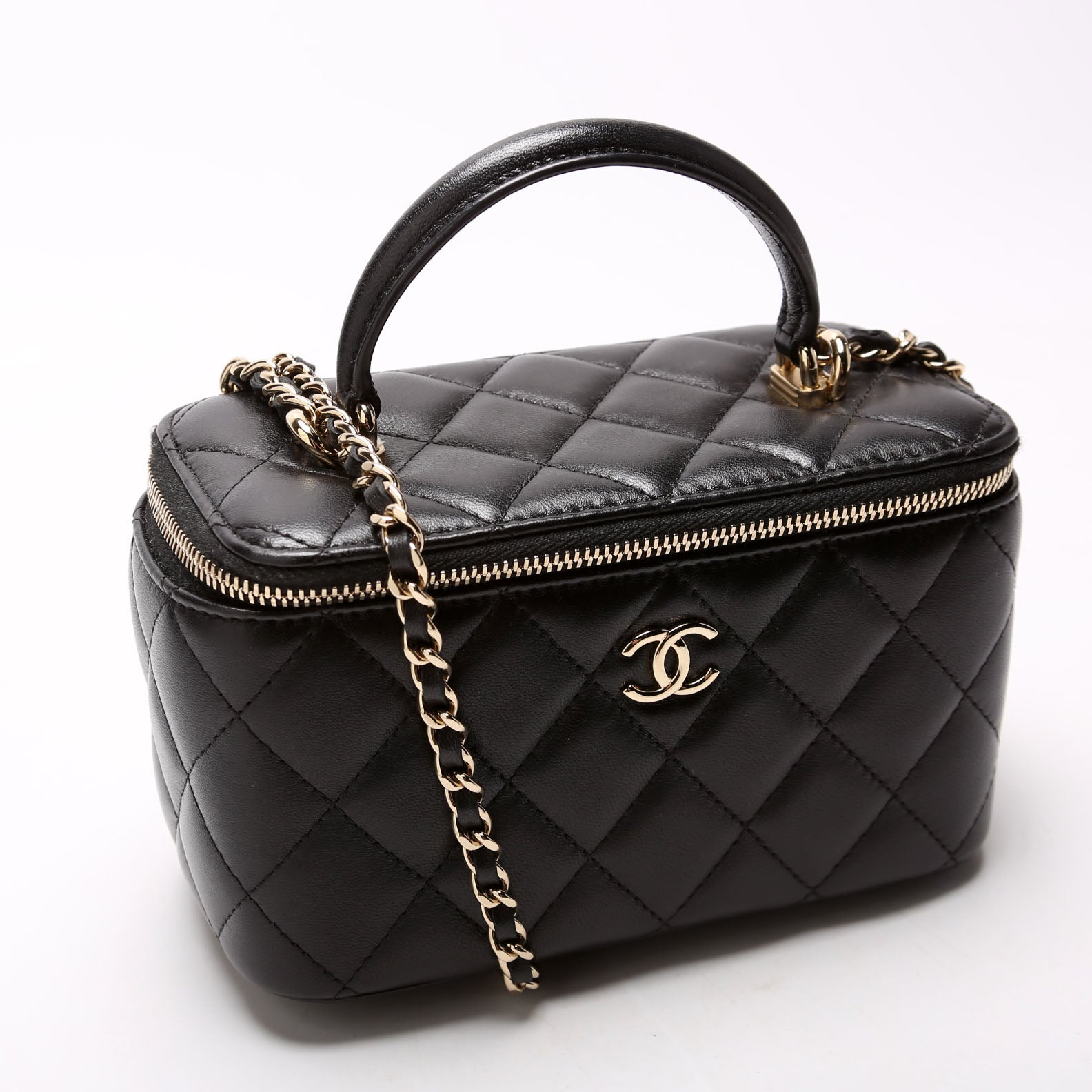 Vanity Case Top Handle Small Lambskin 31M Black