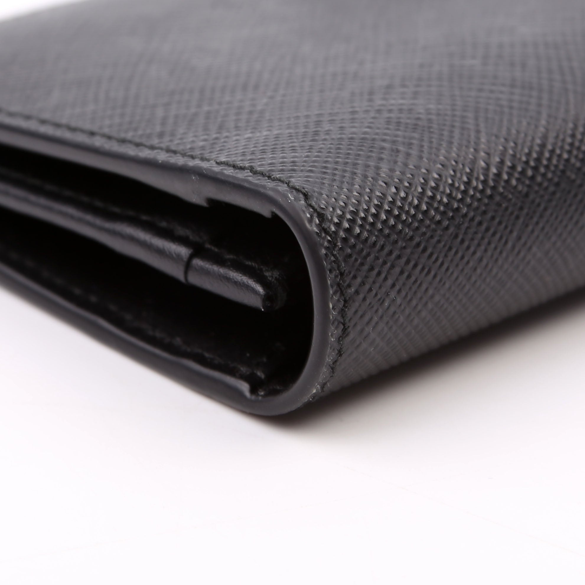 Saffiano Triangle Logo Large Wallet Black