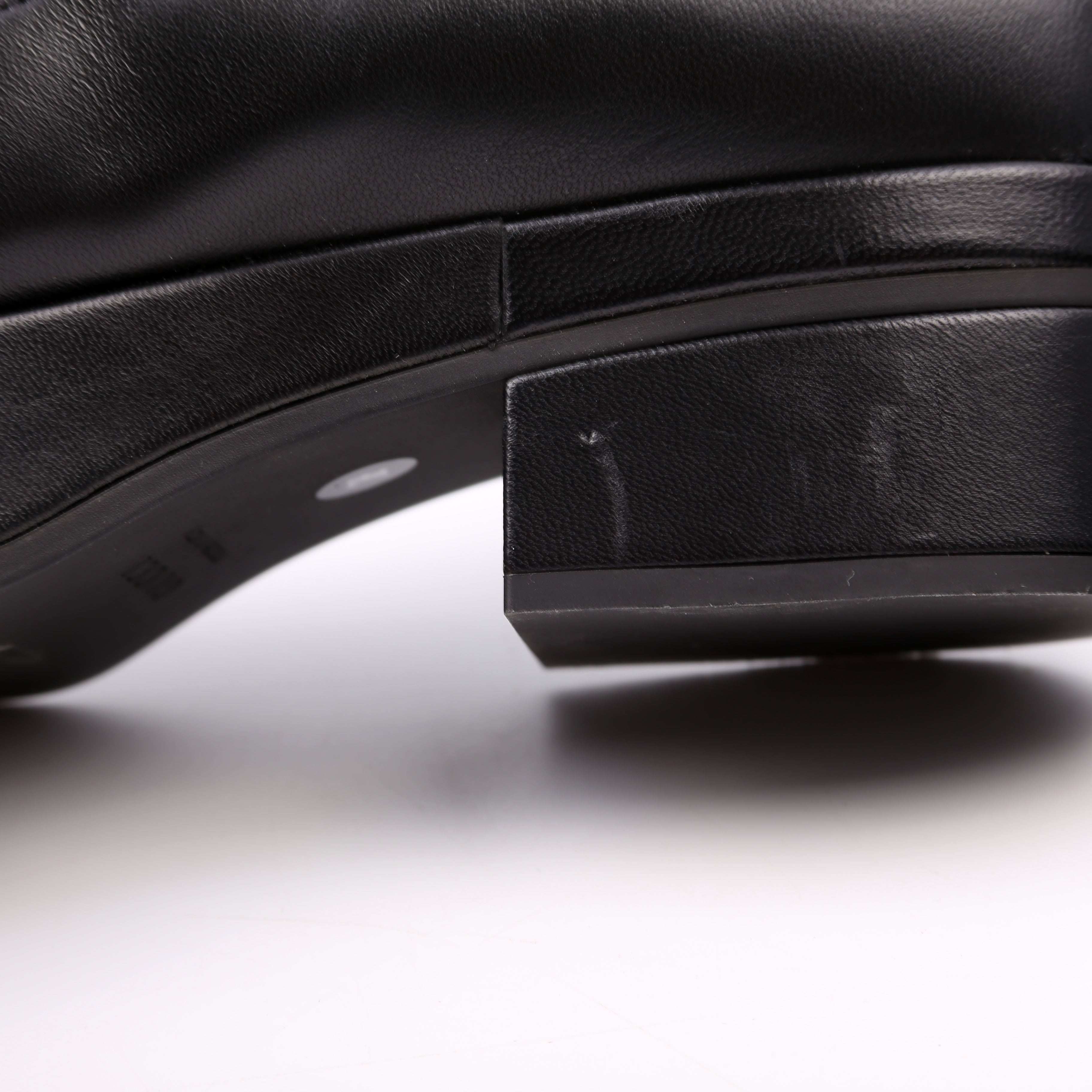 Leather Cut-Out Mary Jane Pumps Size 38 Black