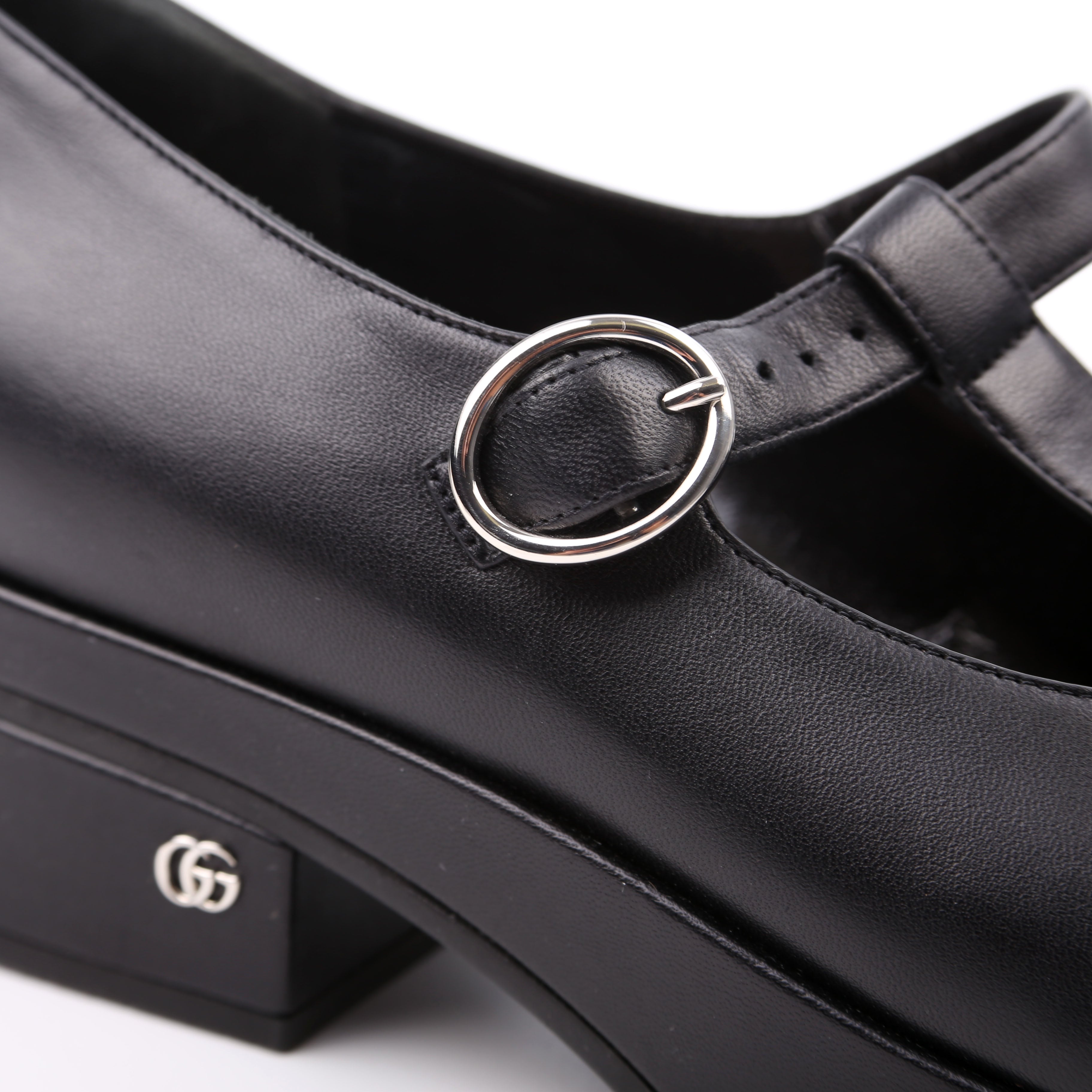 Leather Cut-Out Mary Jane Pumps Size 38 Black