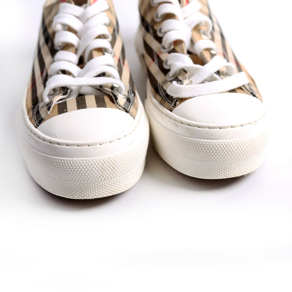 Vintage Check Jack Logo Sneakers Size 38.5