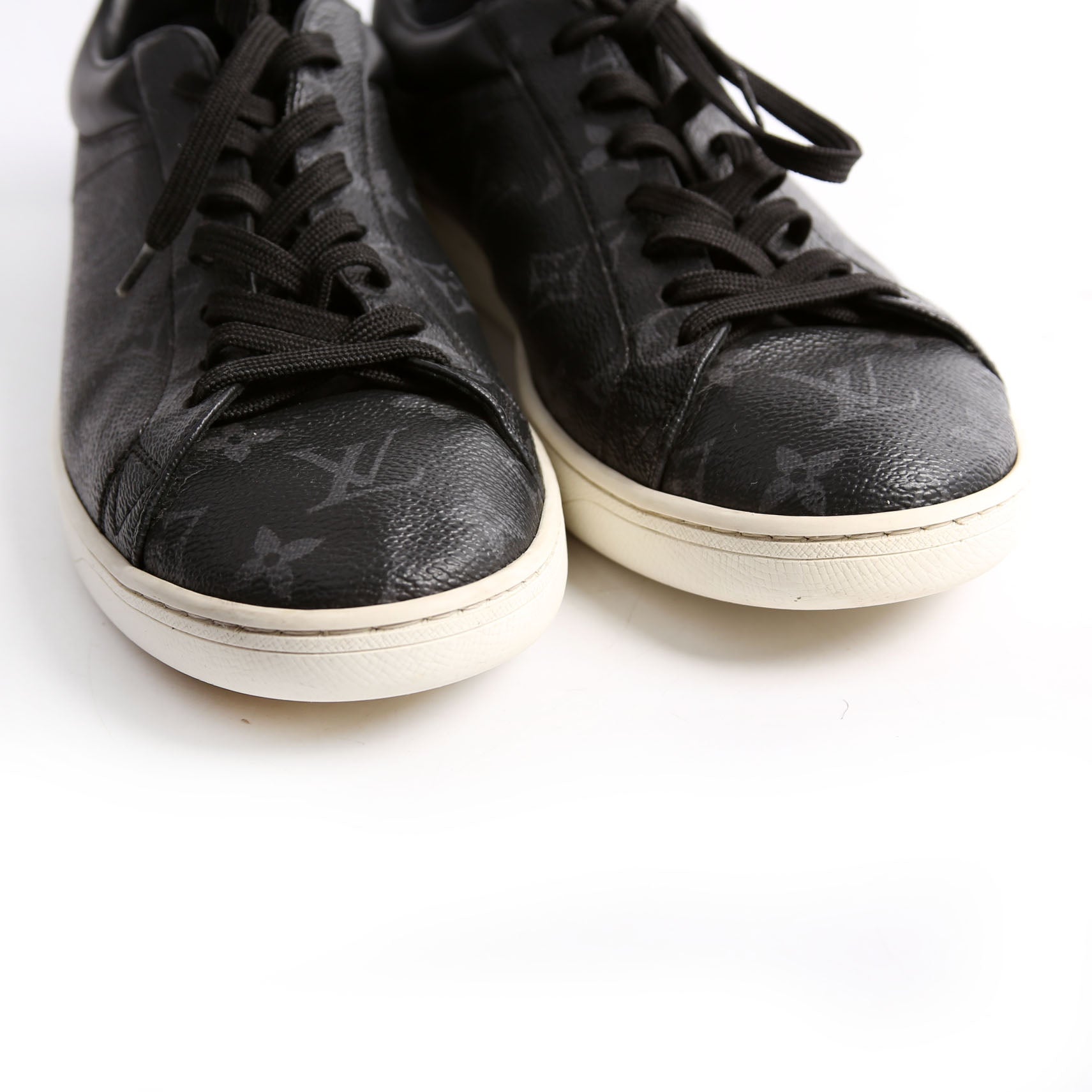 Luxembourg Sneaker Men Size 7