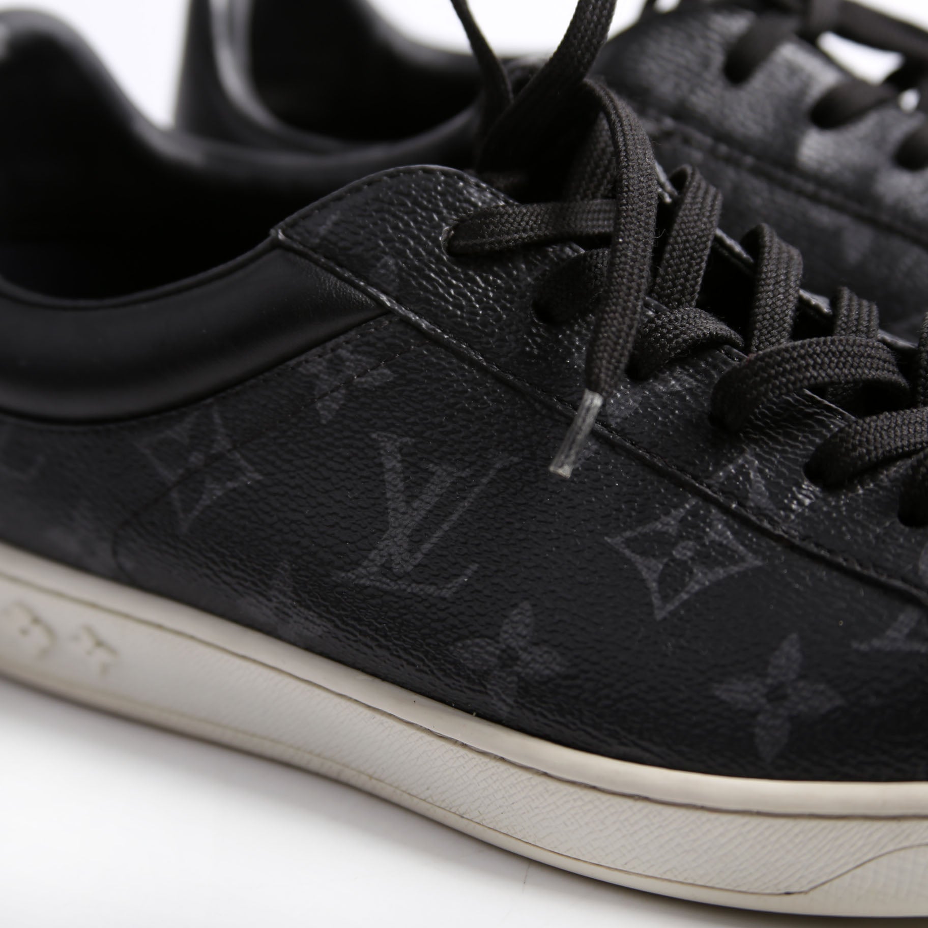 Luxembourg Sneaker Men Size 7