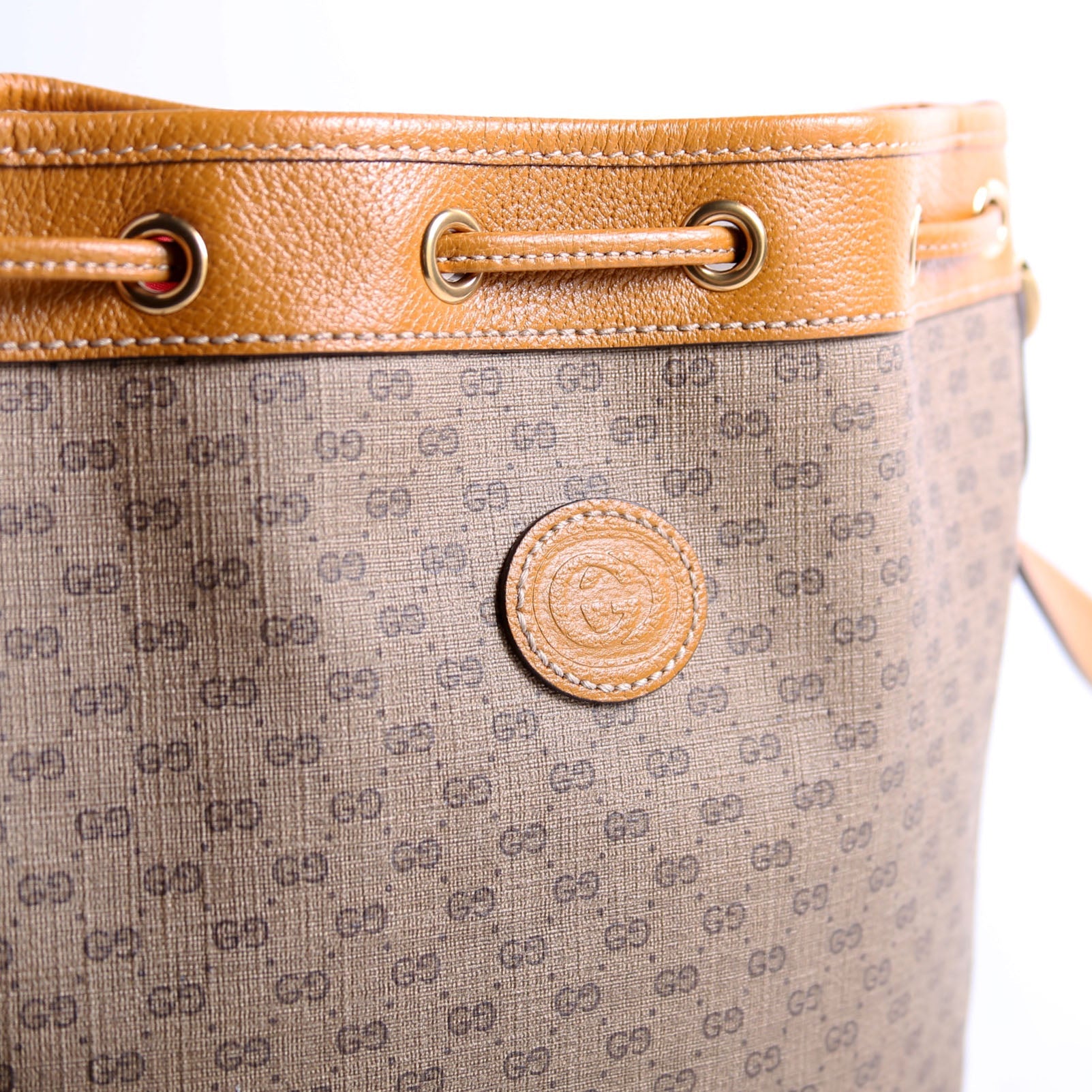 602691 Disney Micro GG Bucket Brown