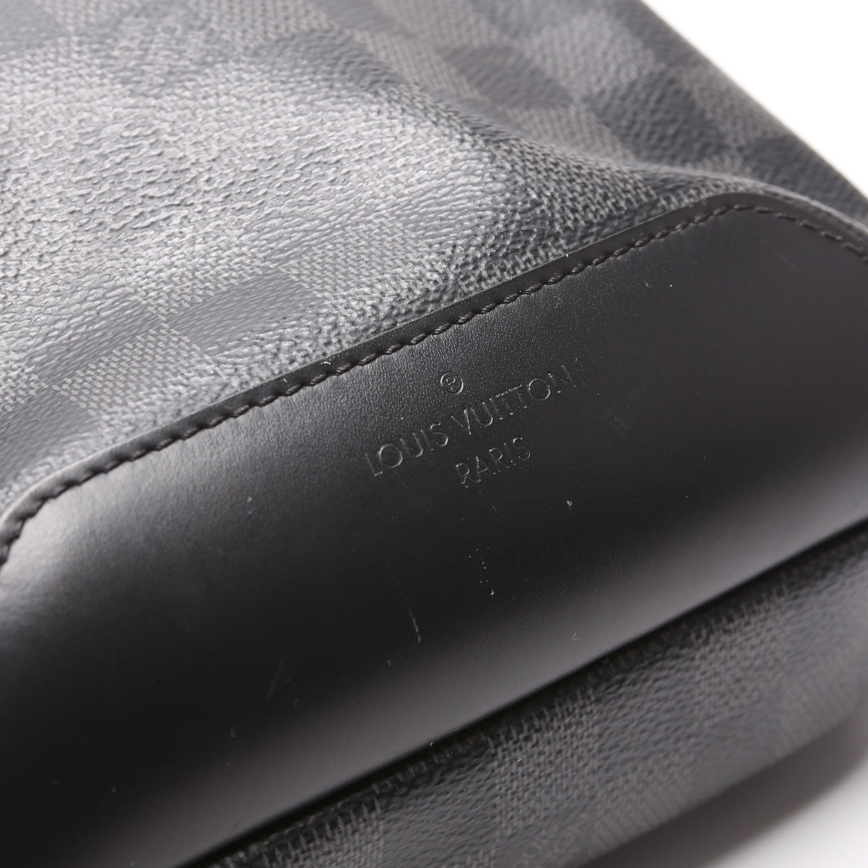 Avenue Sling Bag Damier Graphite