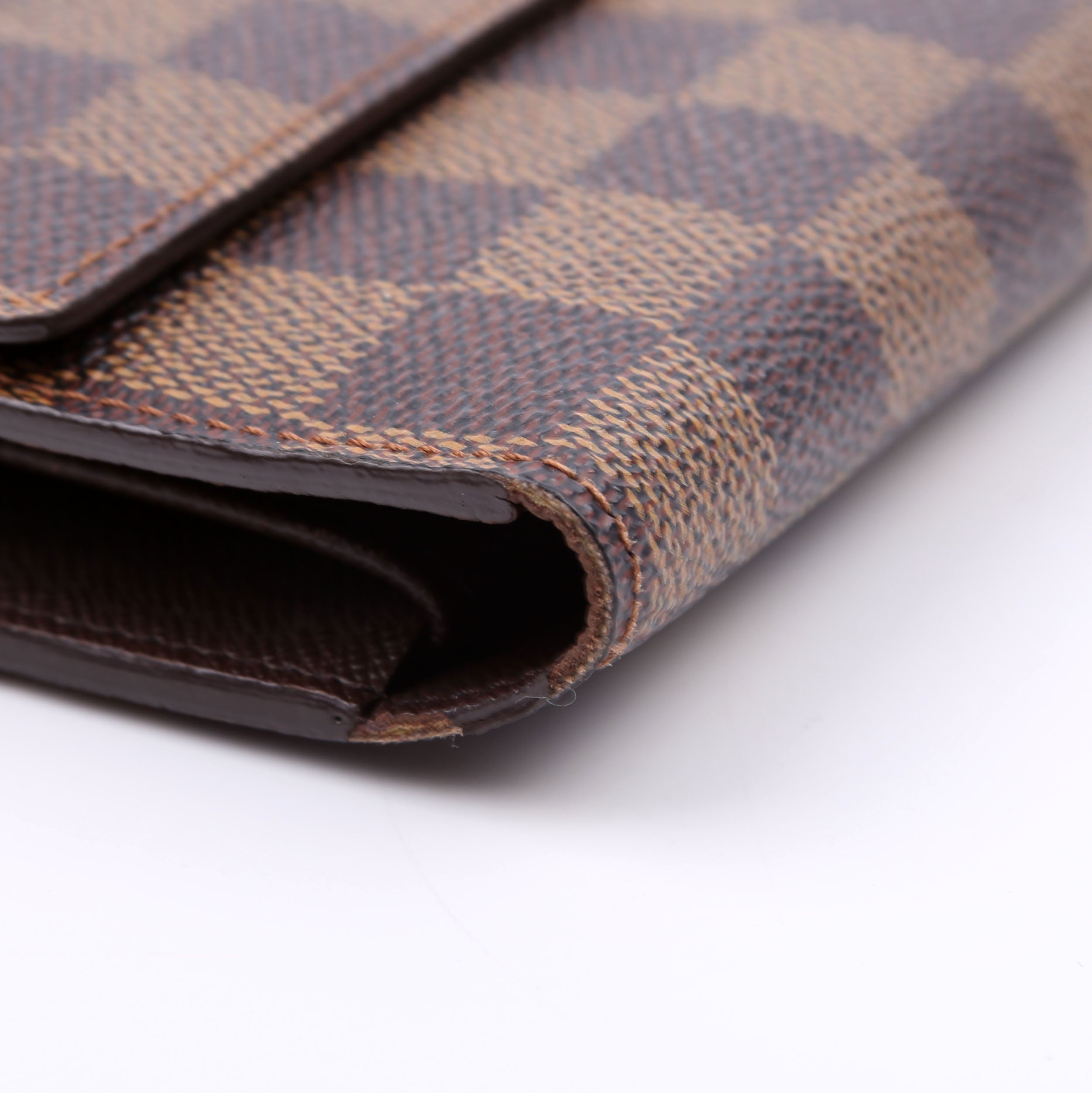 Porte Tresor International Wallet Damier Ebene