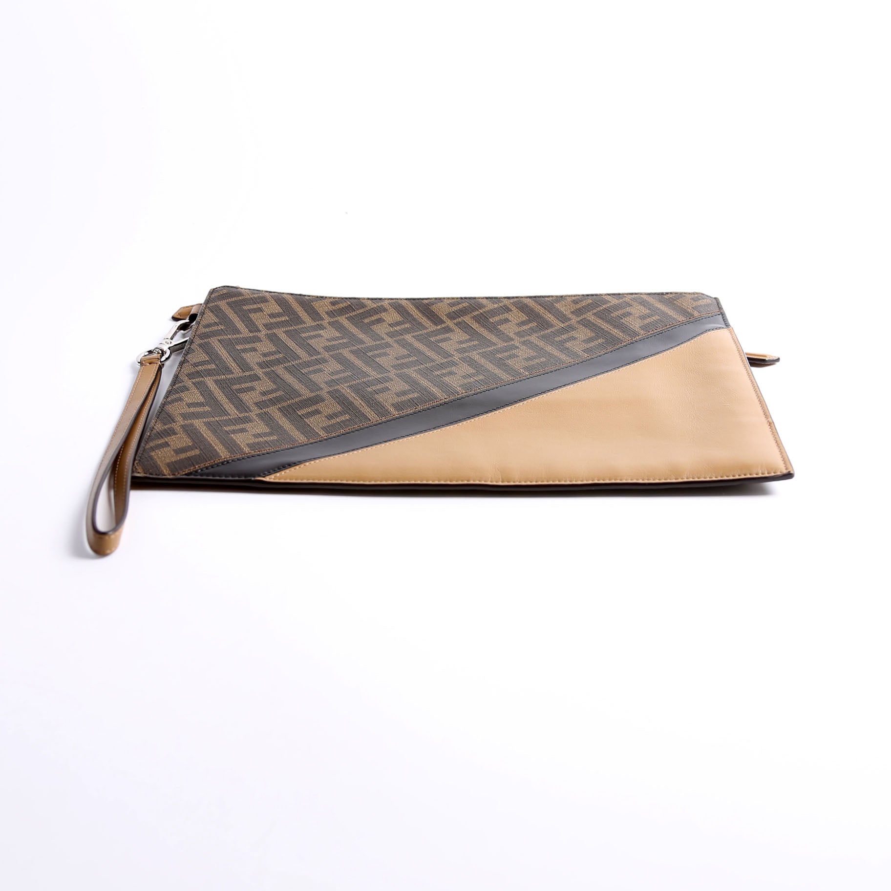7N0110 Tri-Color Diagonal FF Flat Wristlet