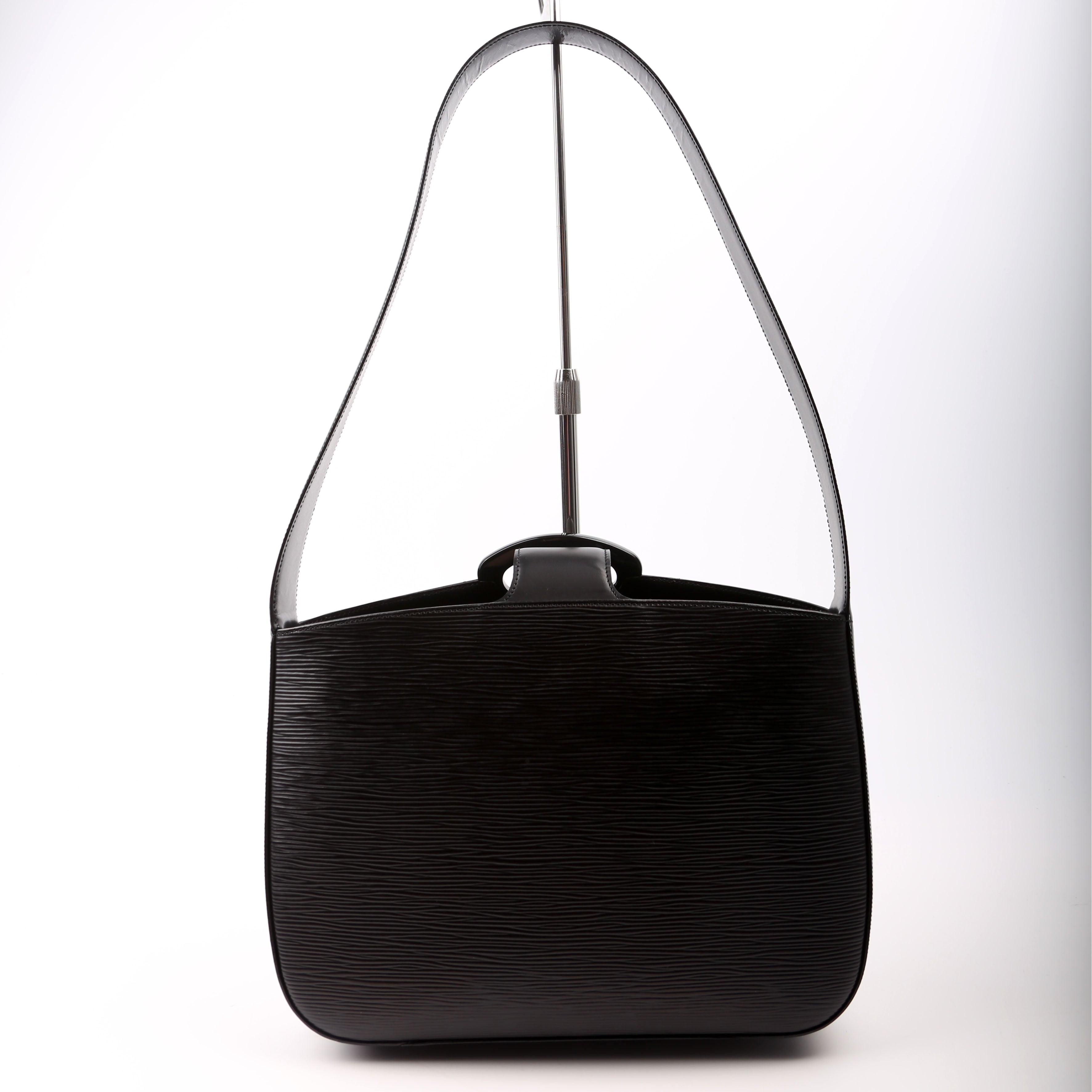 Reverie Epi Black