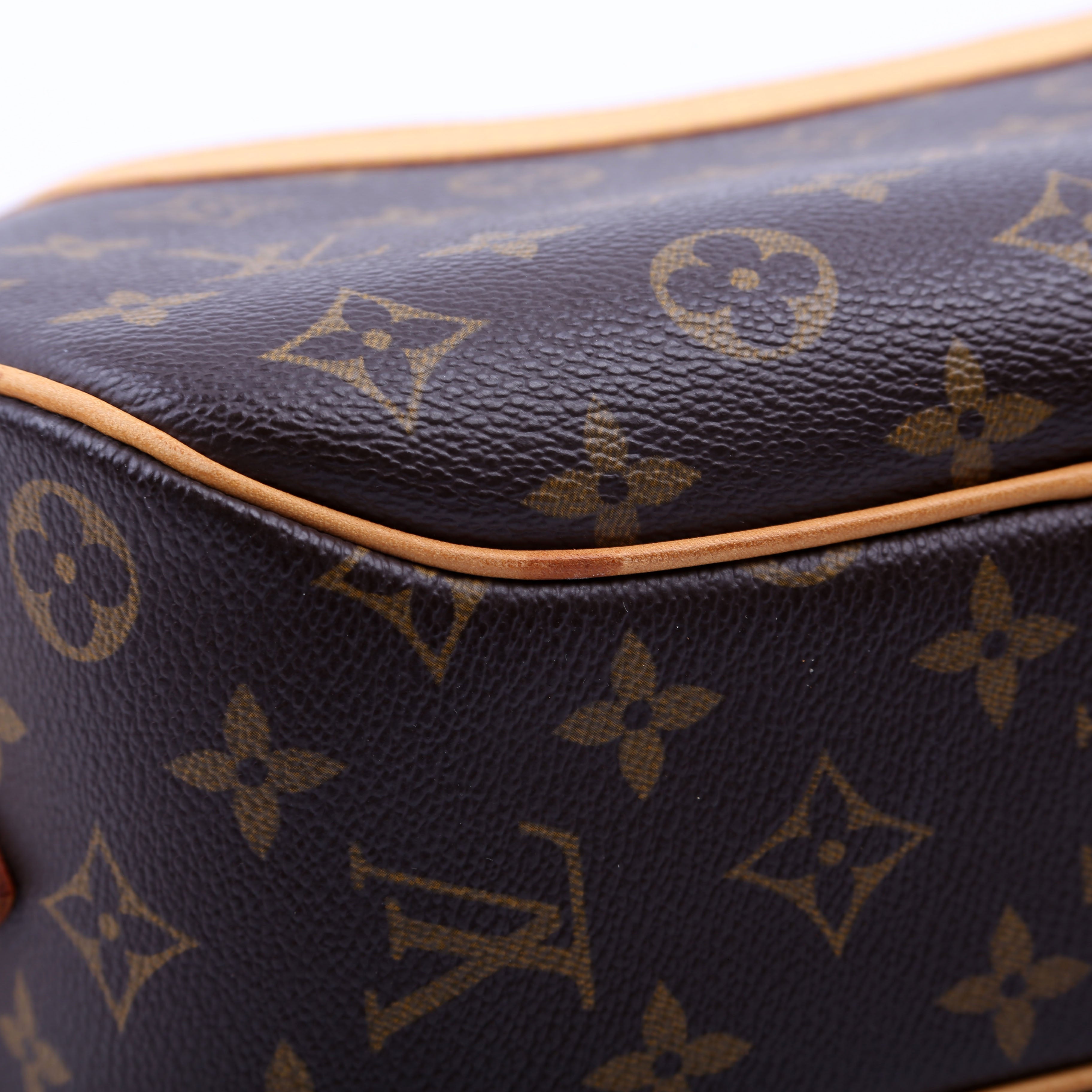 Blois Crossbody Monogram