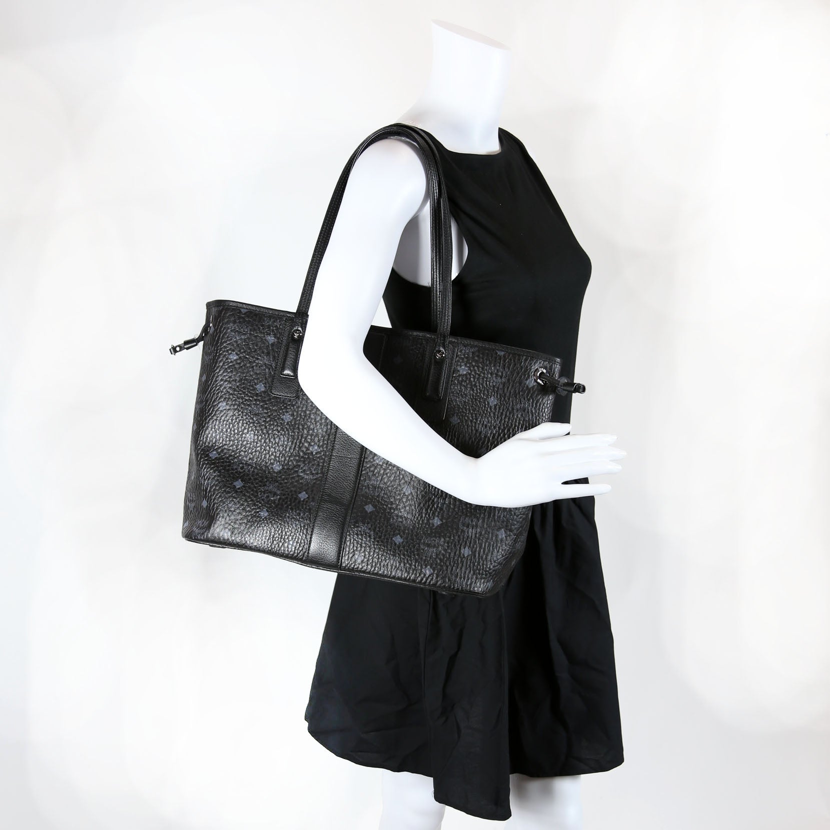 Liz Tote Reverse Without Pouch Medium Black