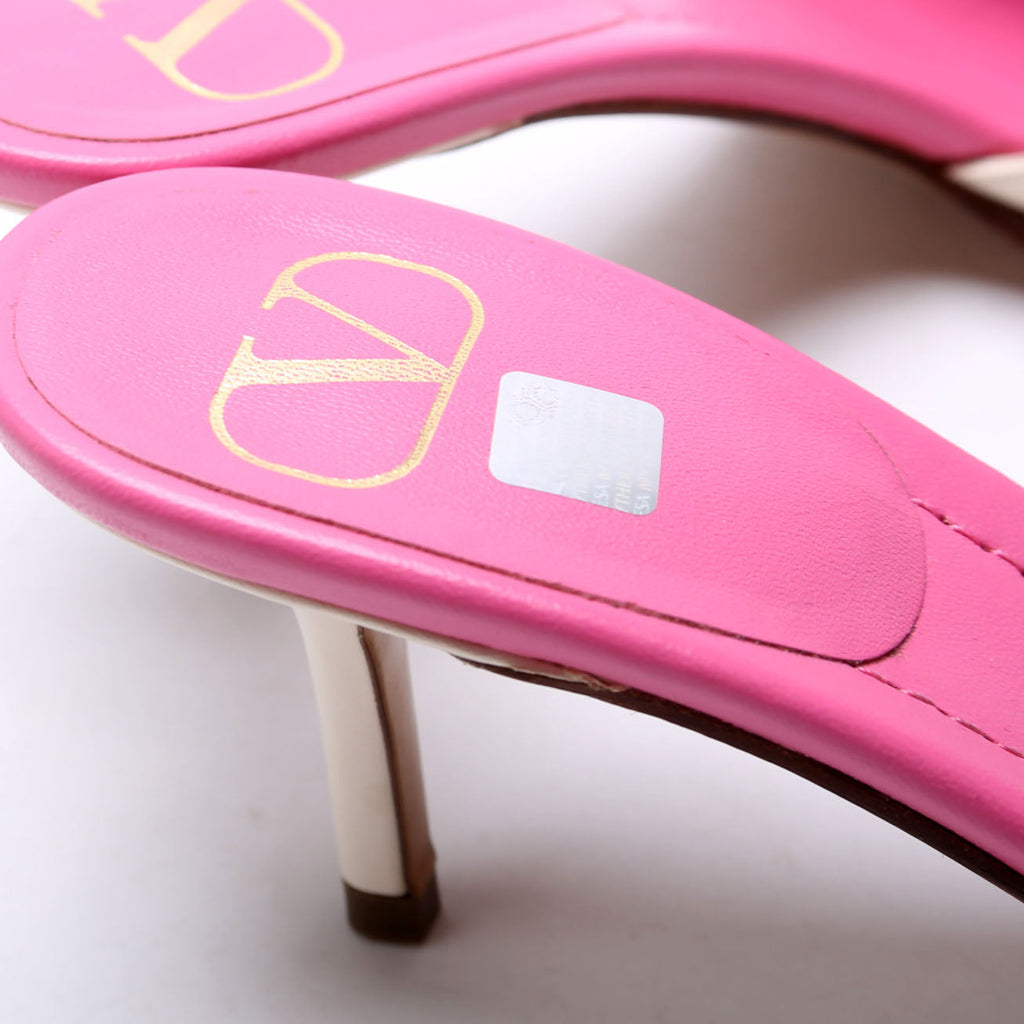 Crystal V Logo Kitten Heels Size 38 Pink/Cream
