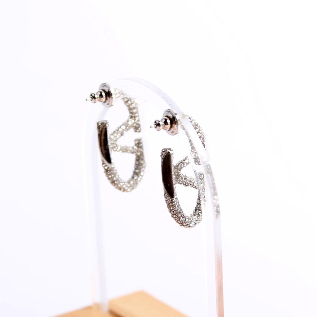 V Logo Bold Edition Crystal Earrings Silver