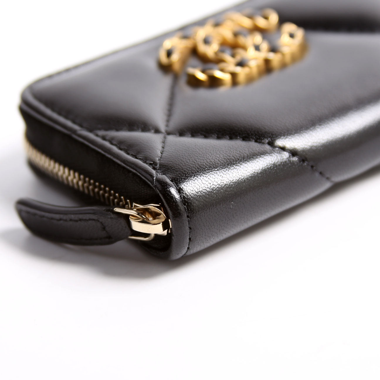 Chanel 19 Zip Around Coin Purse Quilted Lambskin RFID Black