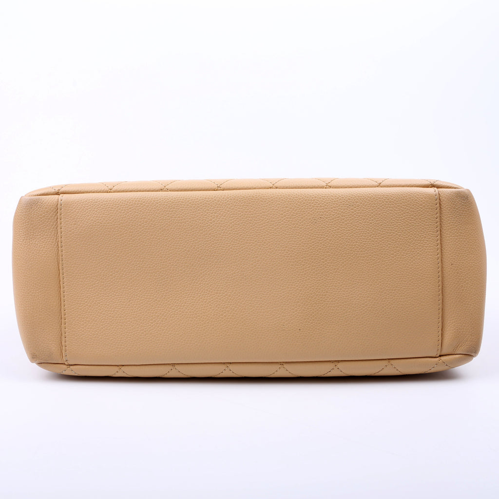 Grand Shopping Tote Caviar Tan