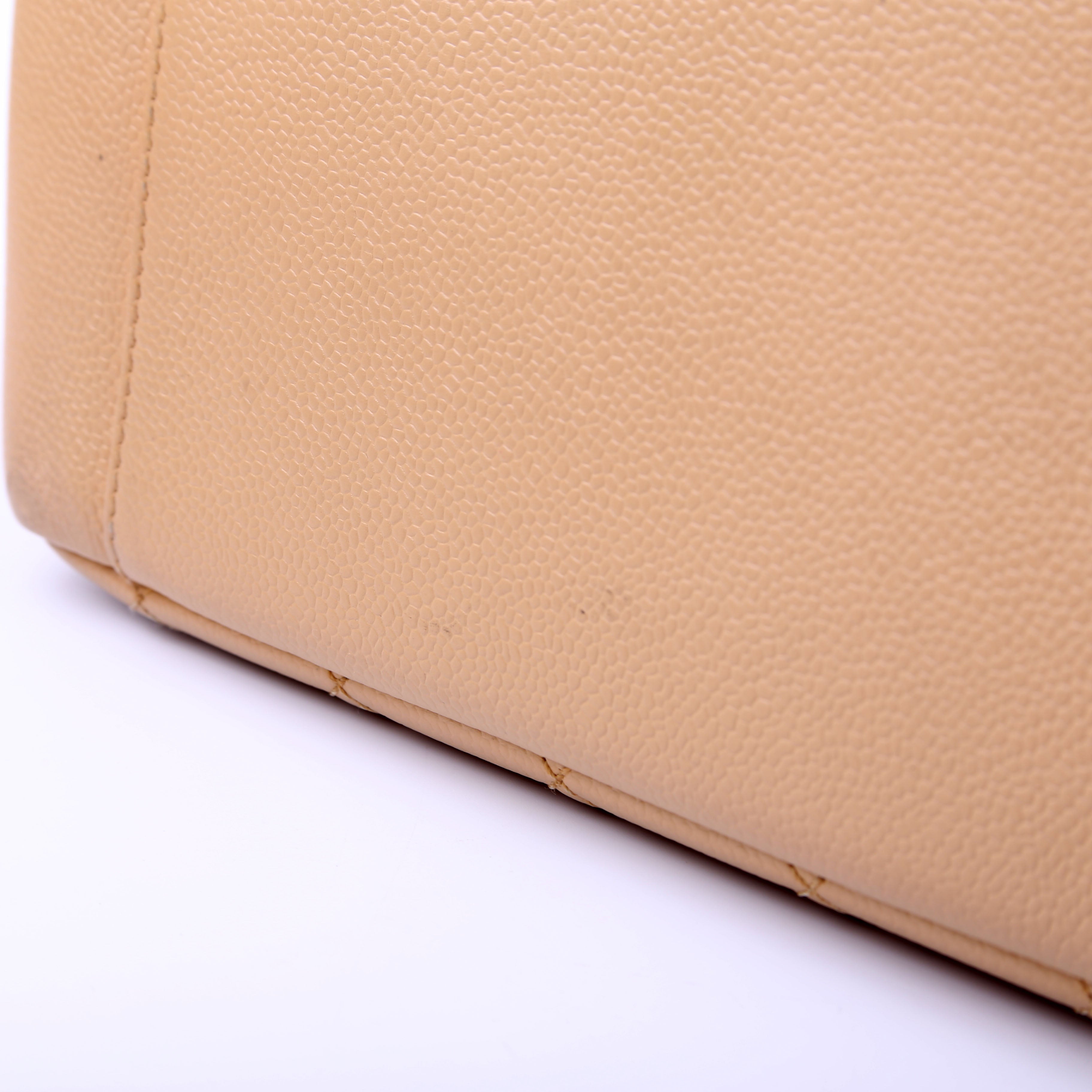 Grand Shopping Tote Caviar Tan