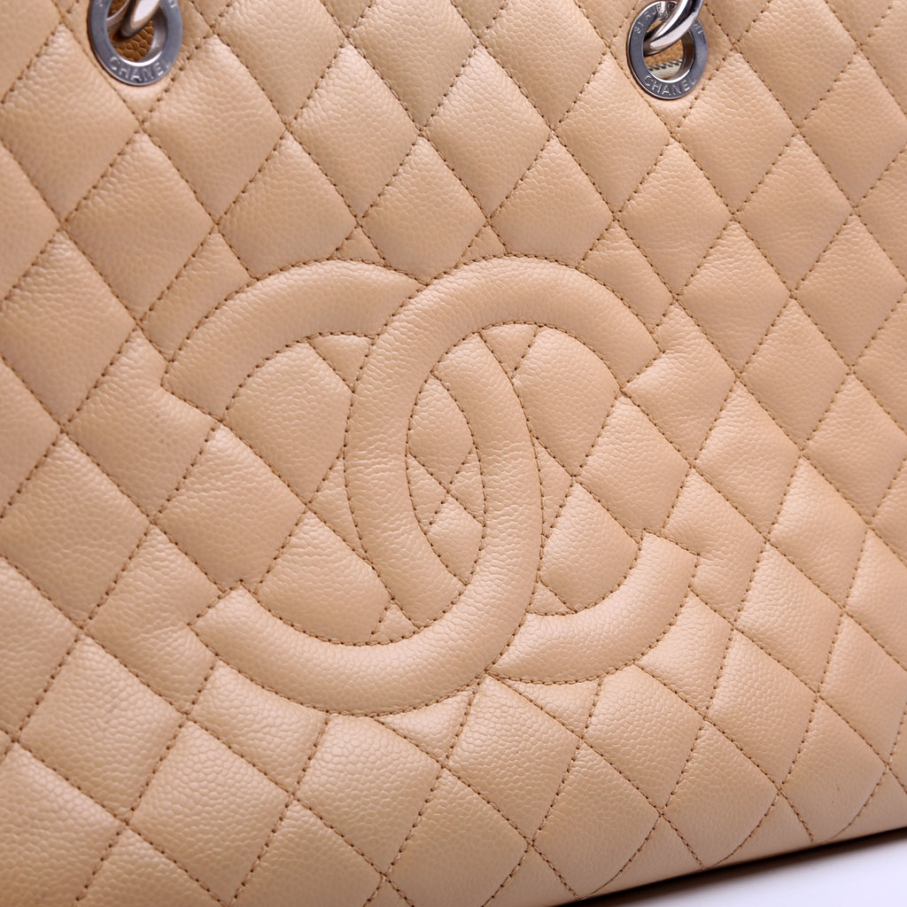Grand Shopping Tote Caviar Tan