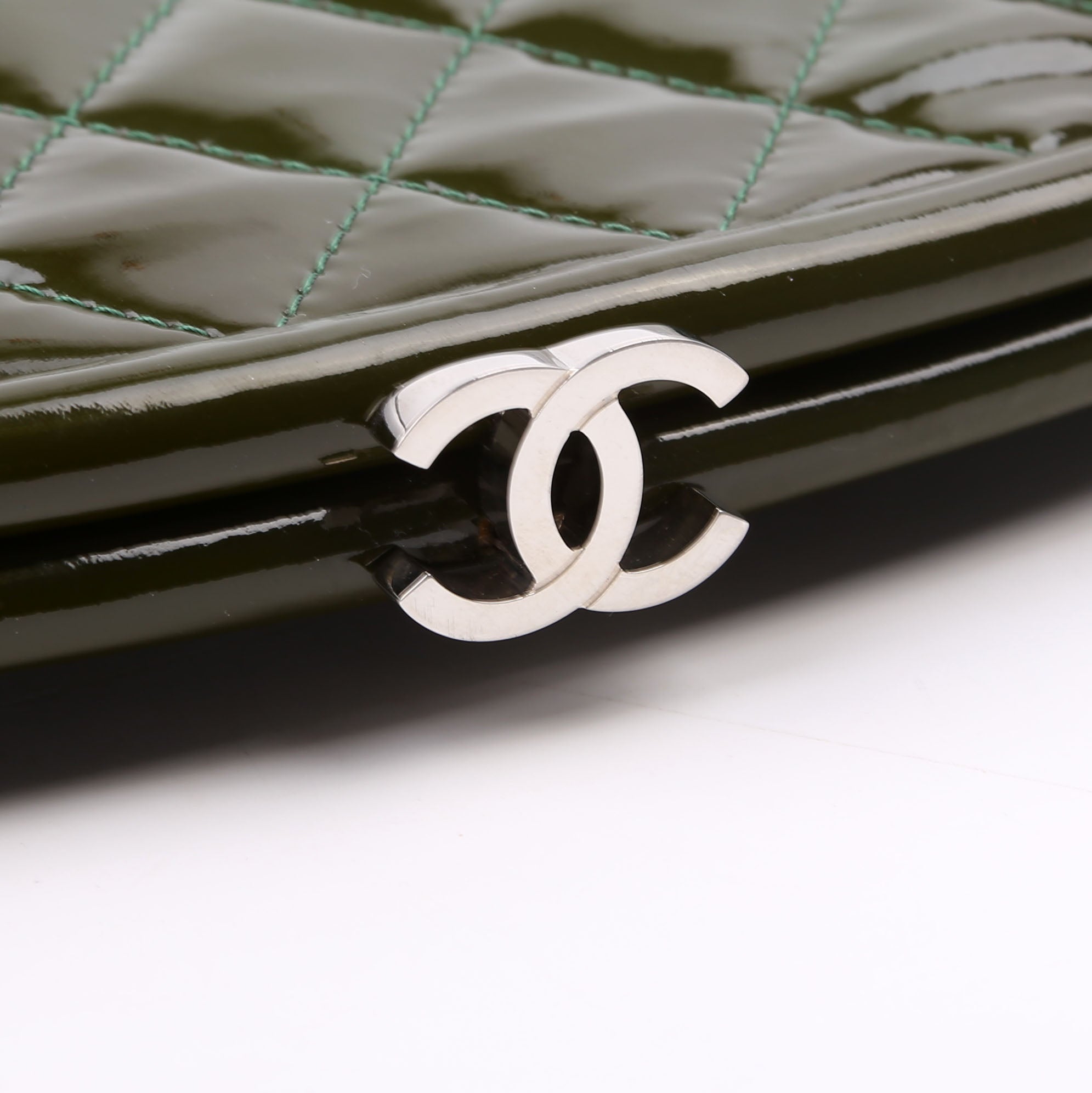 Timeless Clutch Patent 15M Green