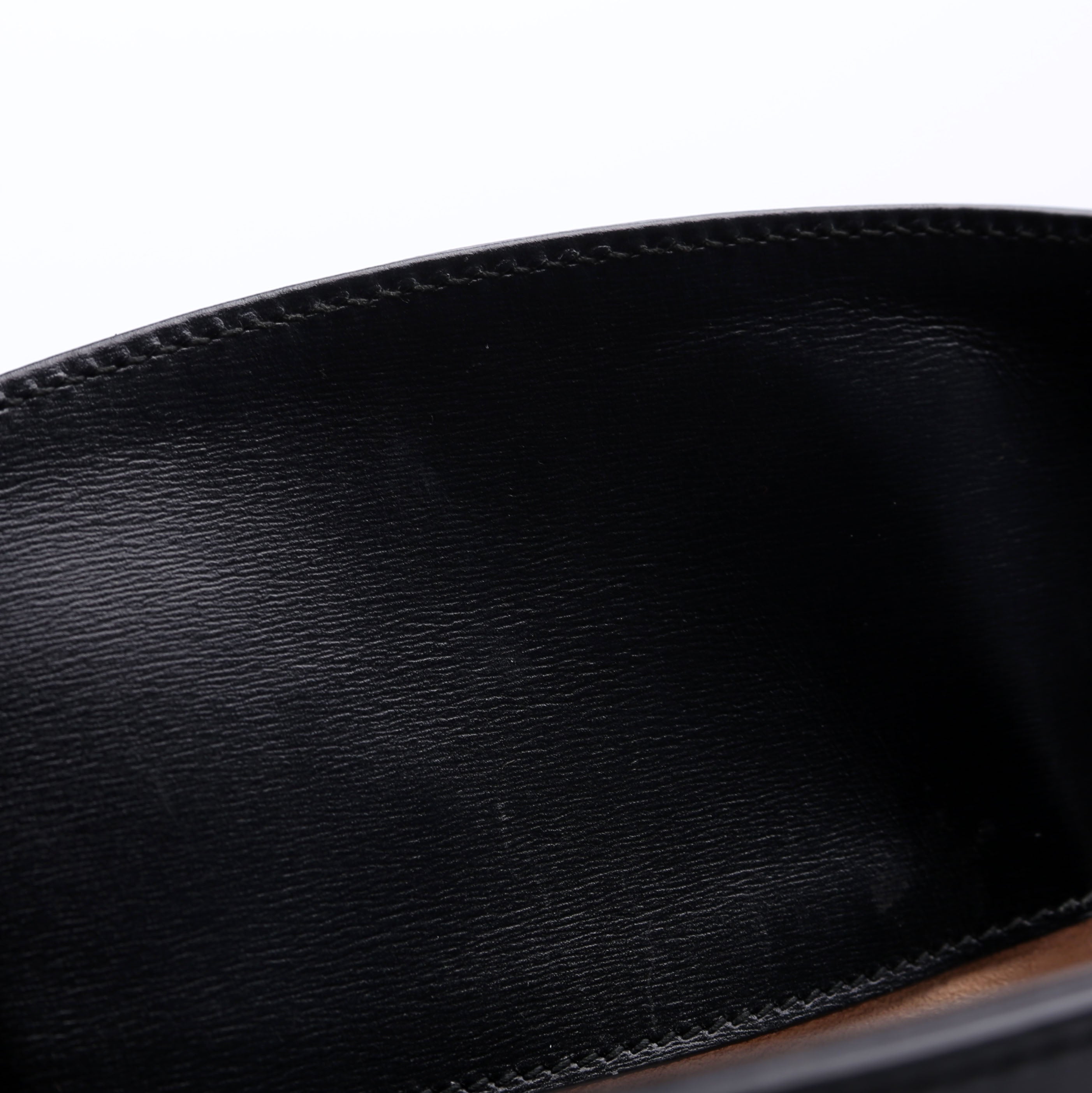Arli Medium Shoulder Bag Calfskin