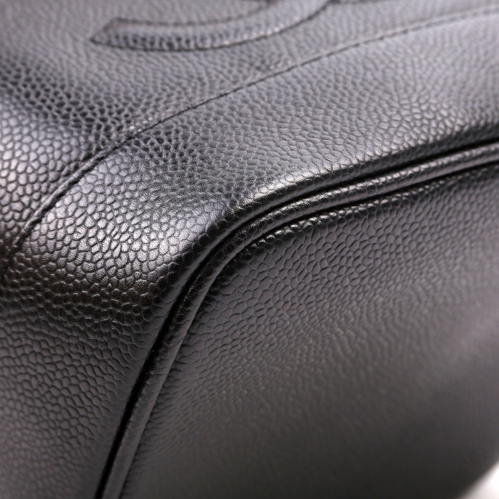 CC Vanity Case Small Caviar Leather 6M