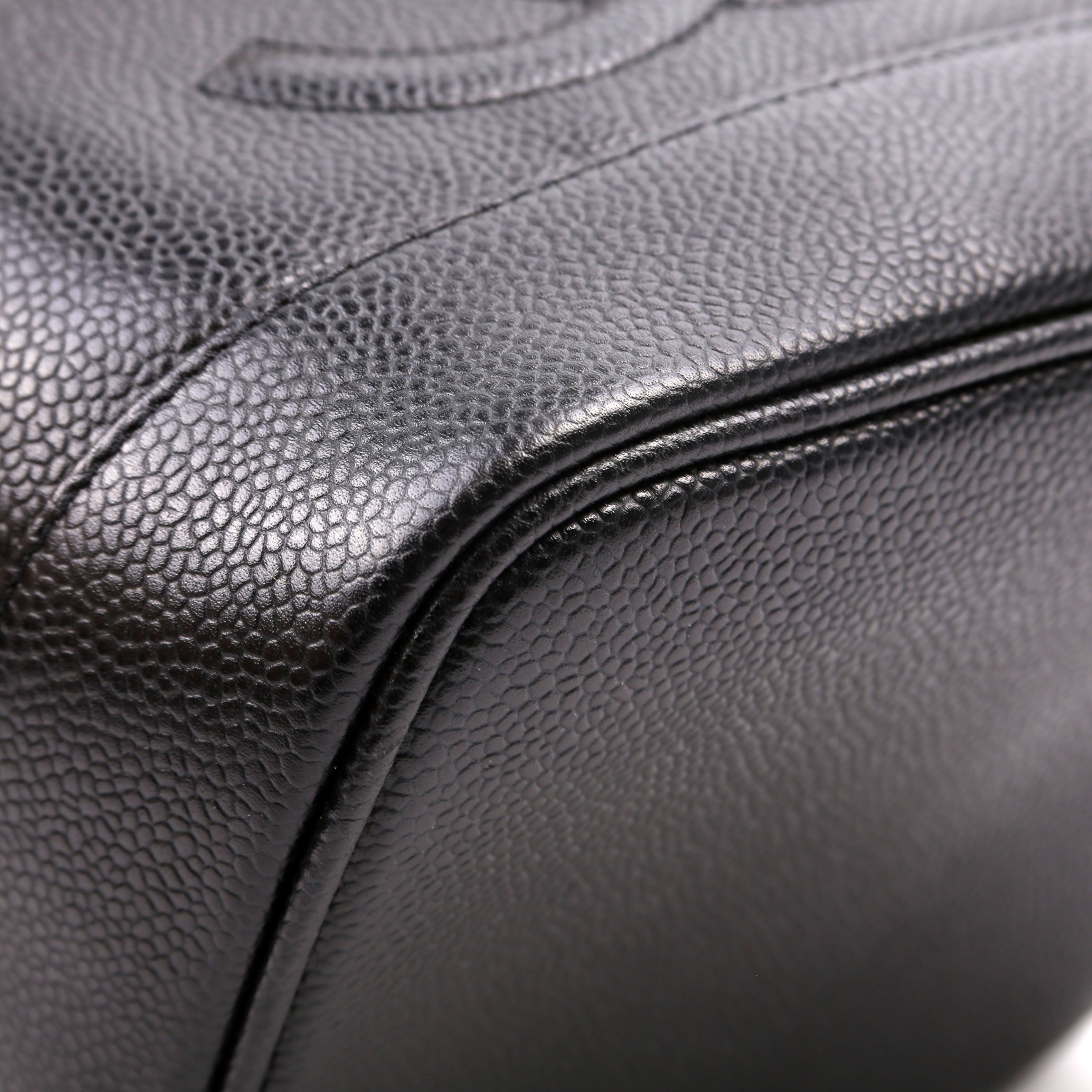 CC Vanity Case Small Caviar Leather 6M