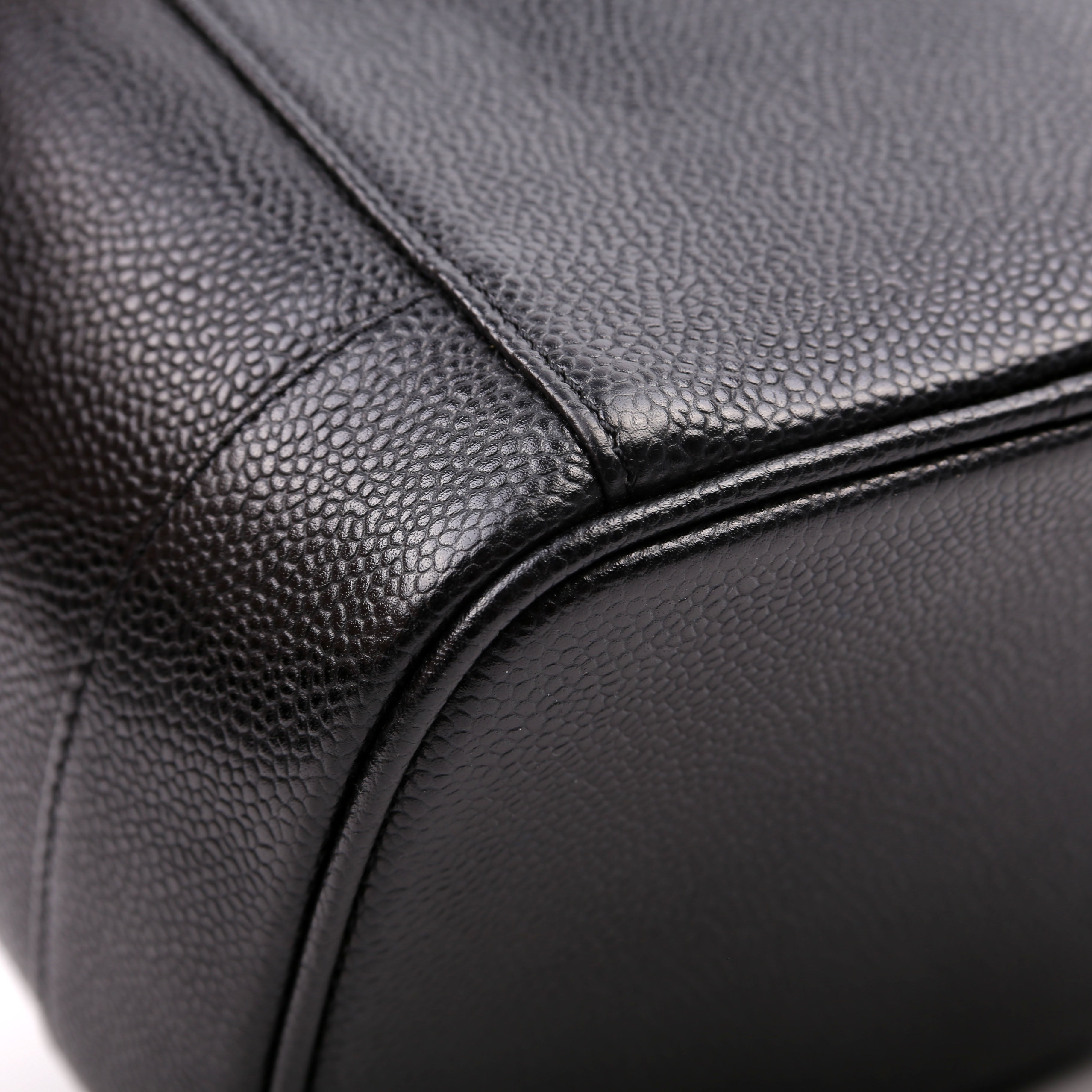 CC Vanity Case Small Caviar Leather 6M