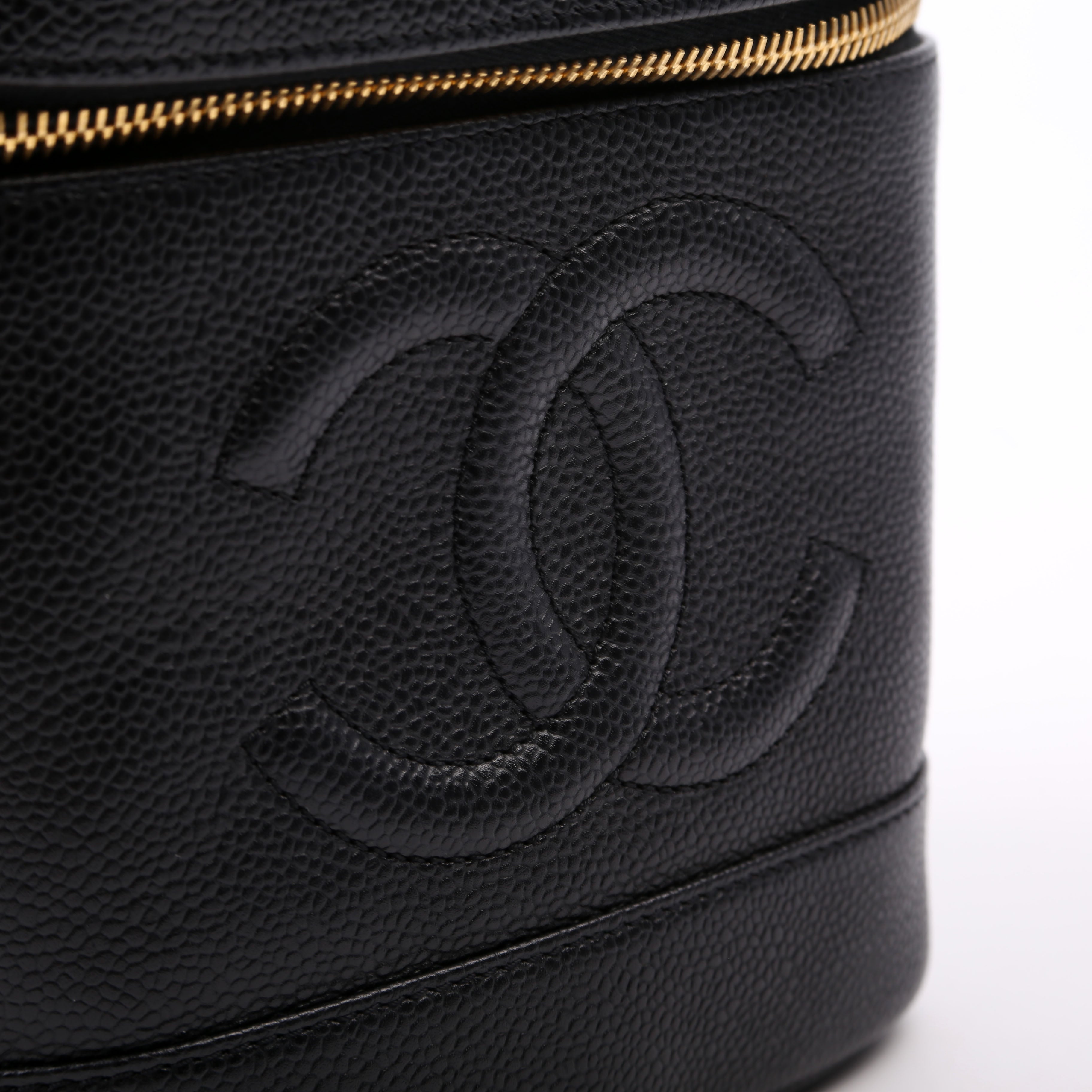 CC Vanity Case Small Caviar Leather 6M