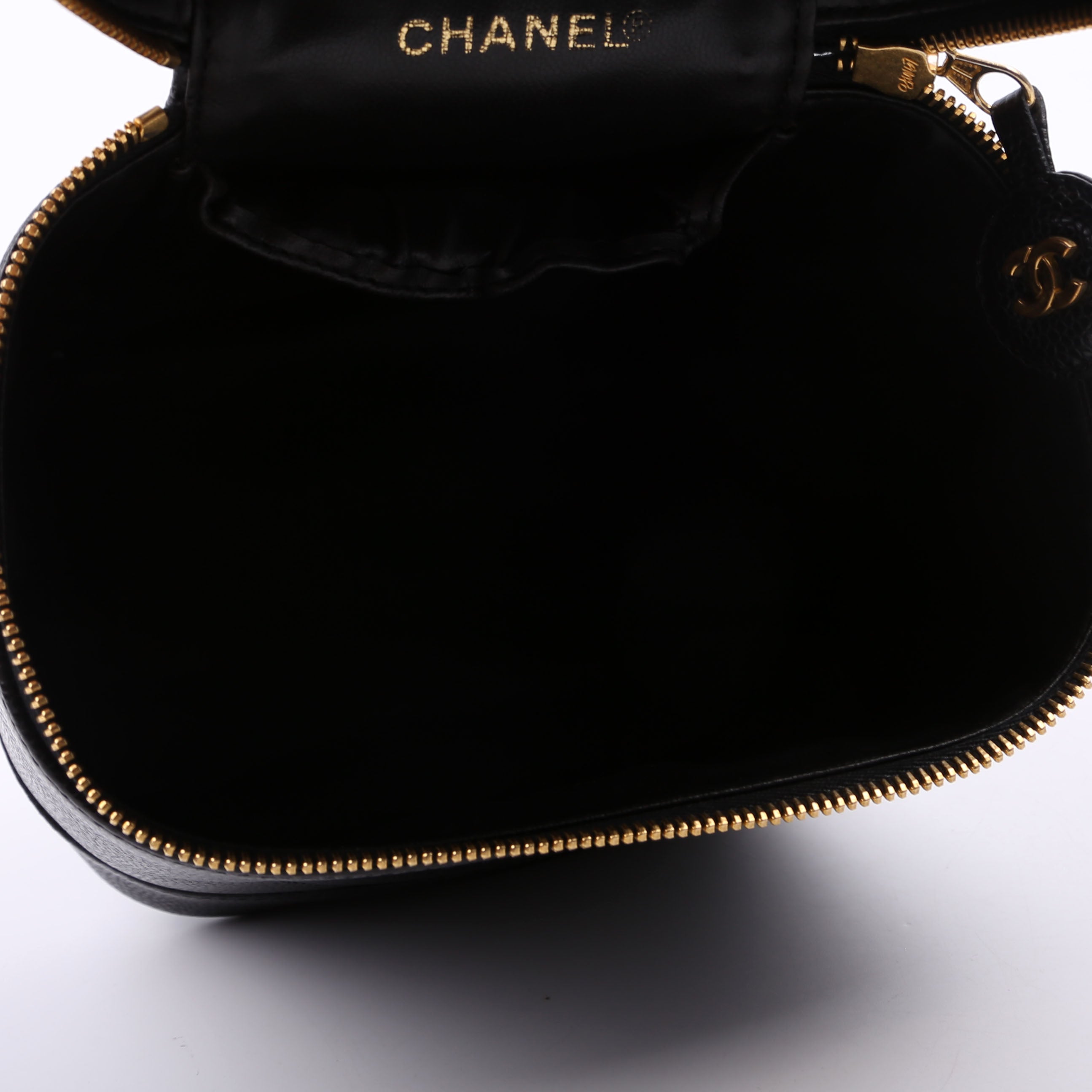 CC Vanity Case Small Caviar Leather 6M