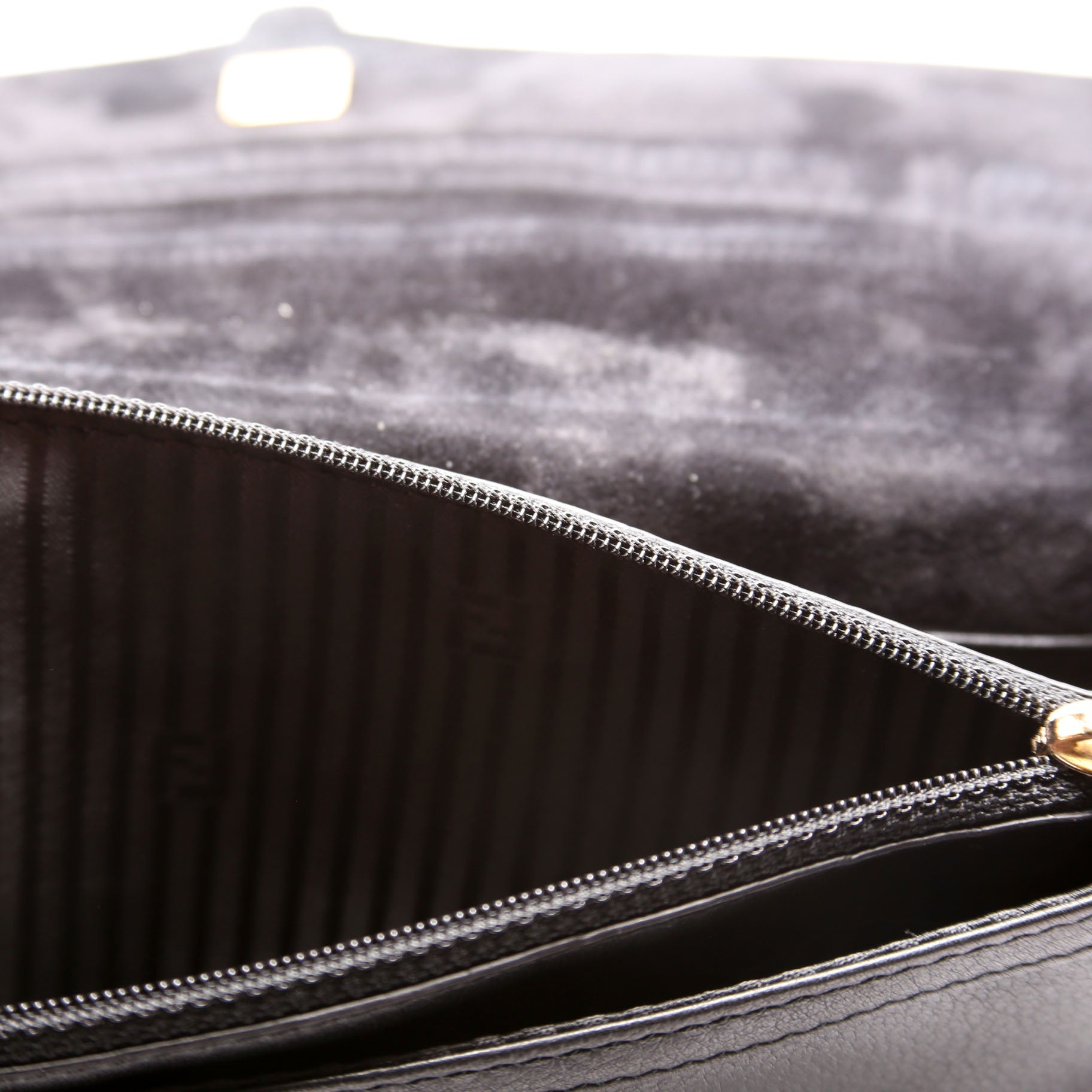 8MO284 Leather Chameleon Clutch Black