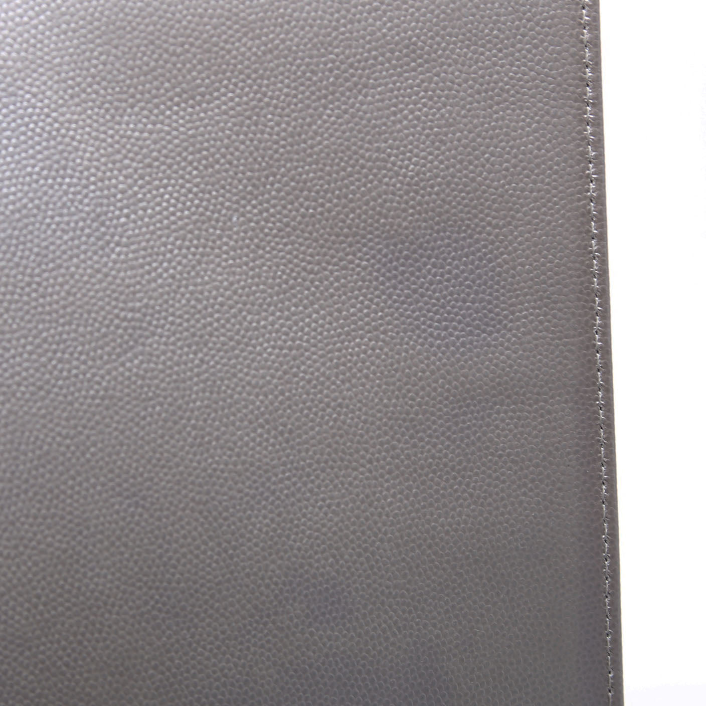 Boy Flap Medium Old Chevron Caviar 21-25M Silver