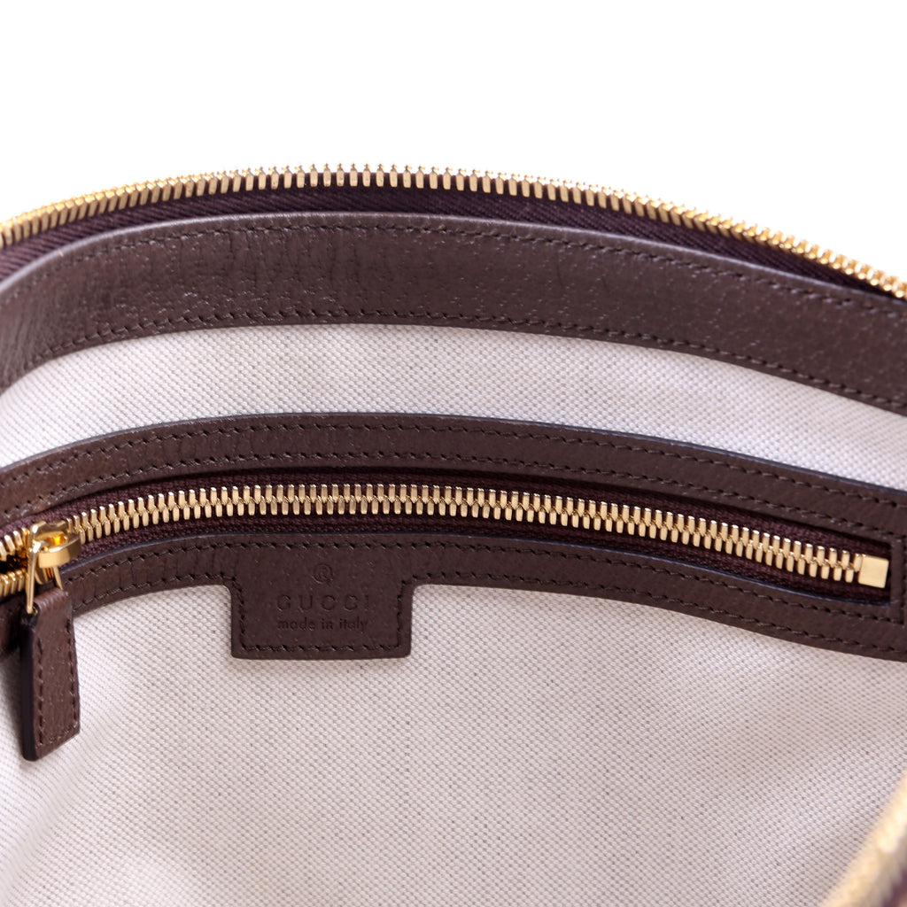 Gucci 699130 Jumbo GG Messenger