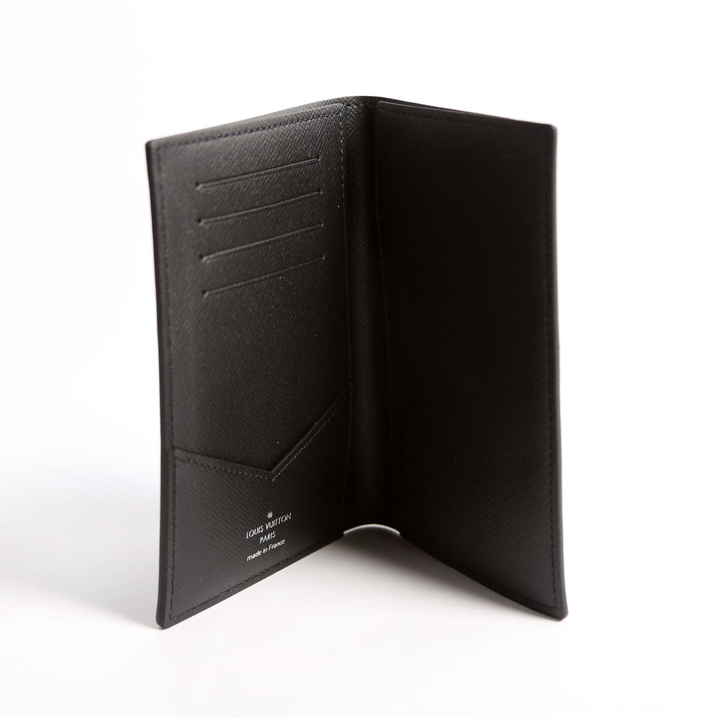 Passport Holder Monogram Eclipse