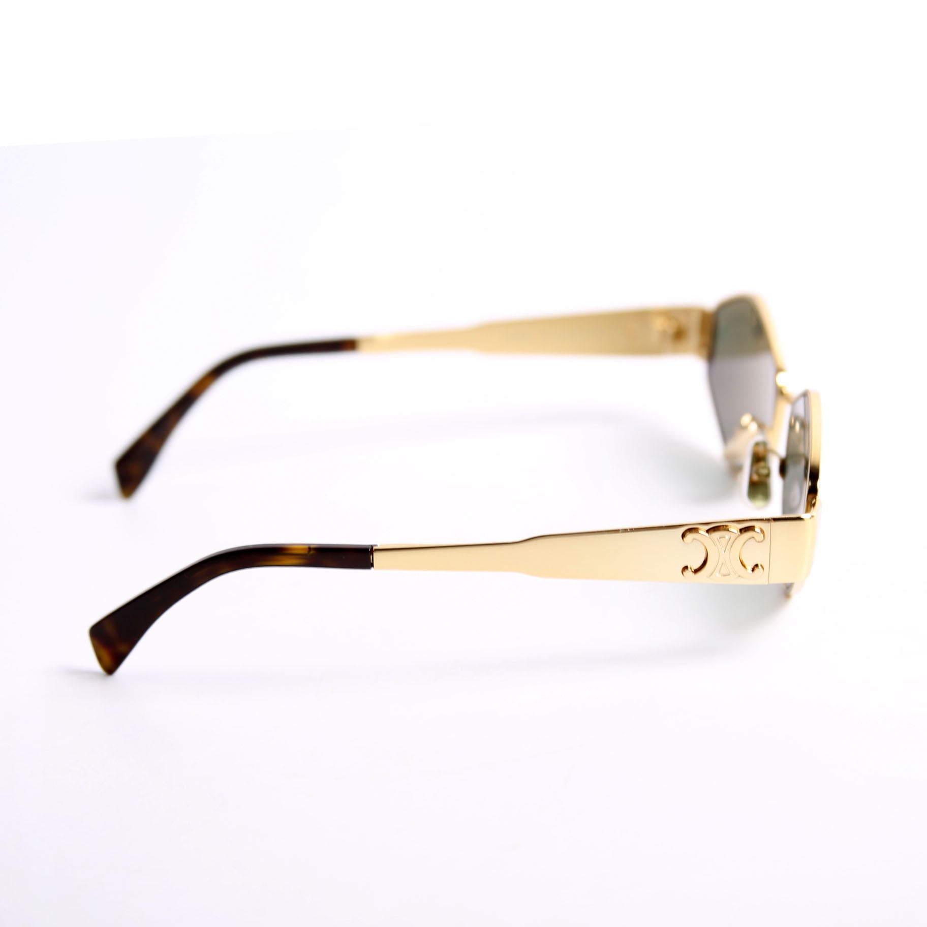 CL40254U Triomphe Metal 02