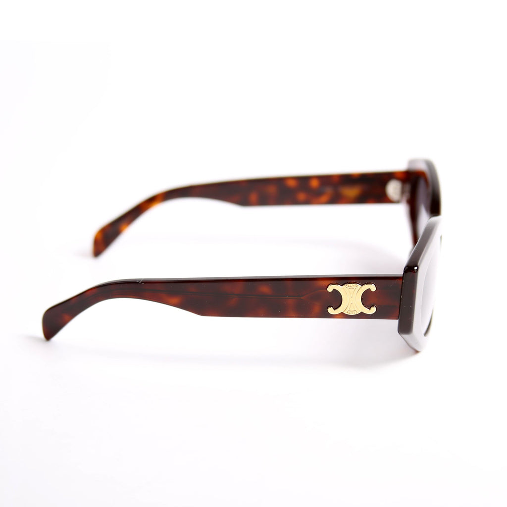 CL40238U Triomphe Cat Eye