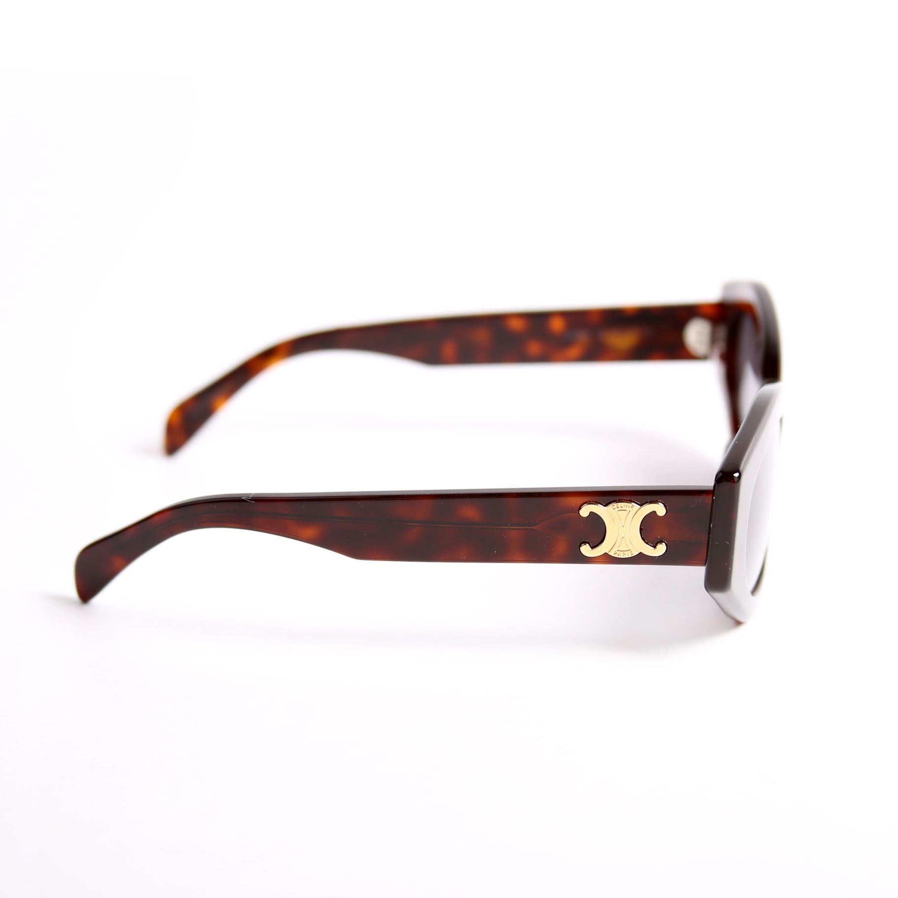 CL40238U Triomphe Cat Eye