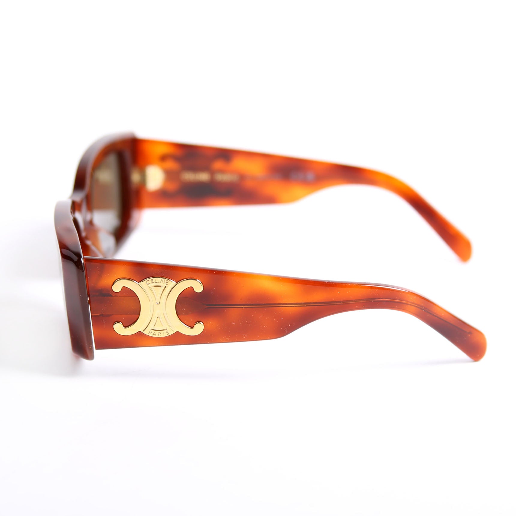 CL40282U Triomphe XL 01