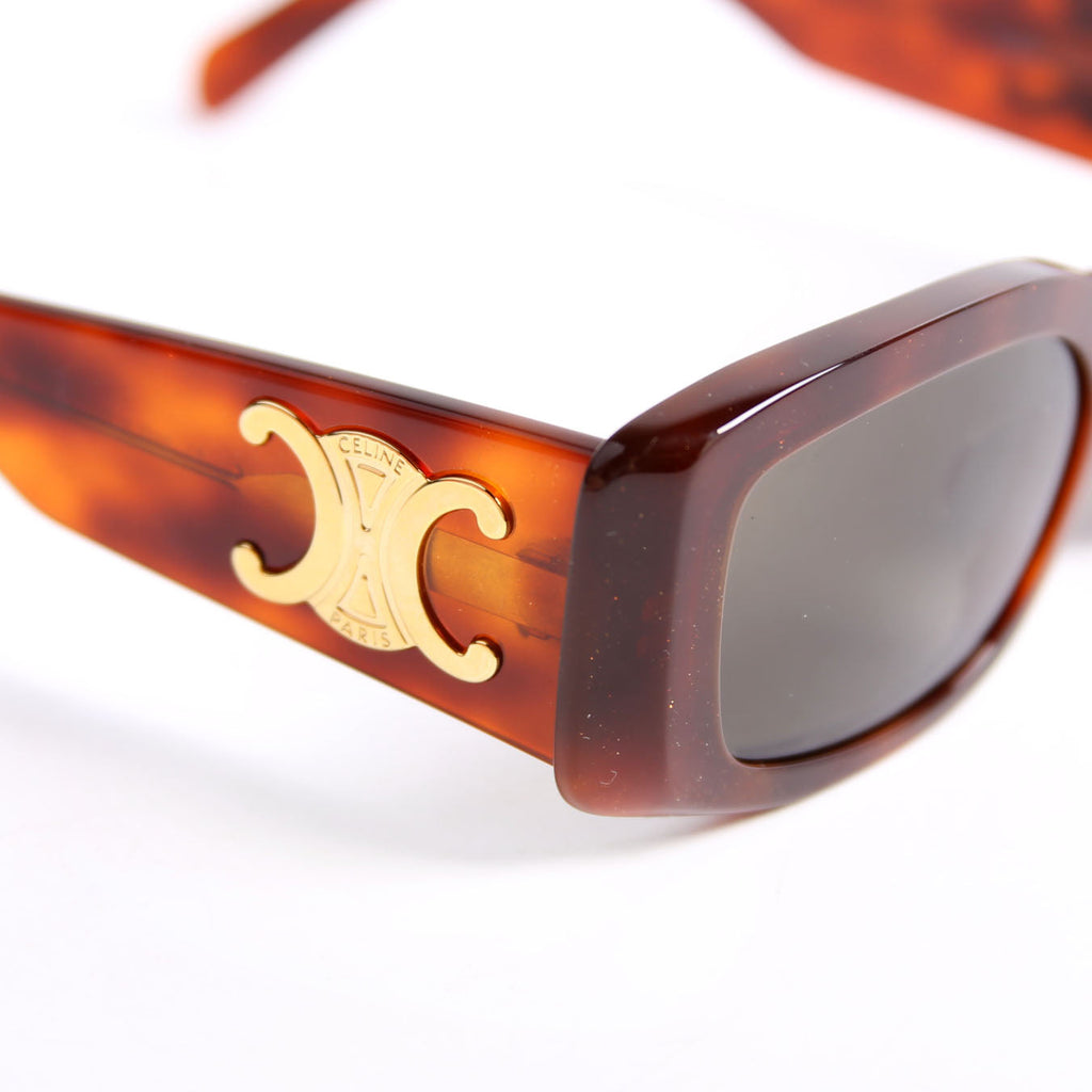 CL40282U Triomphe XL 01