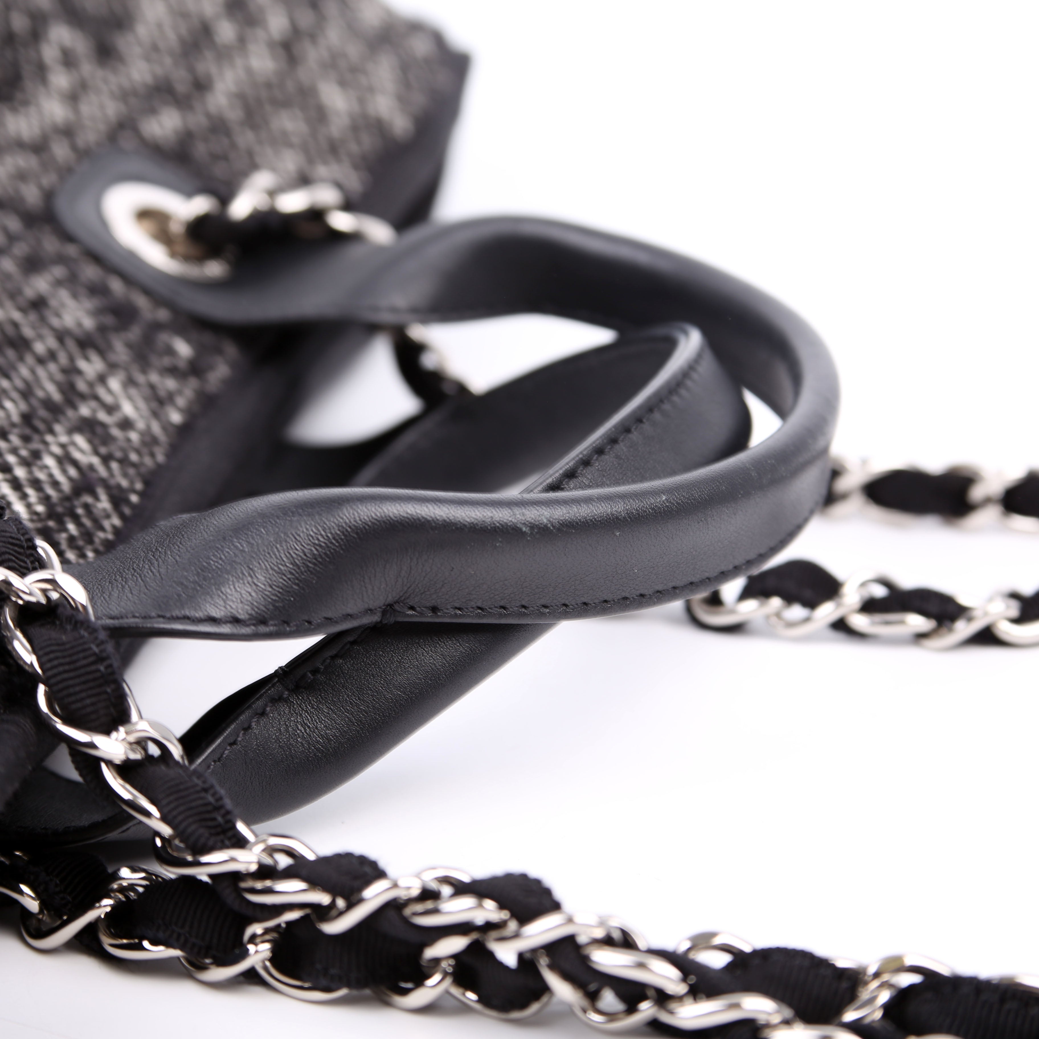 Deauville Medium Mixed Fibers Black