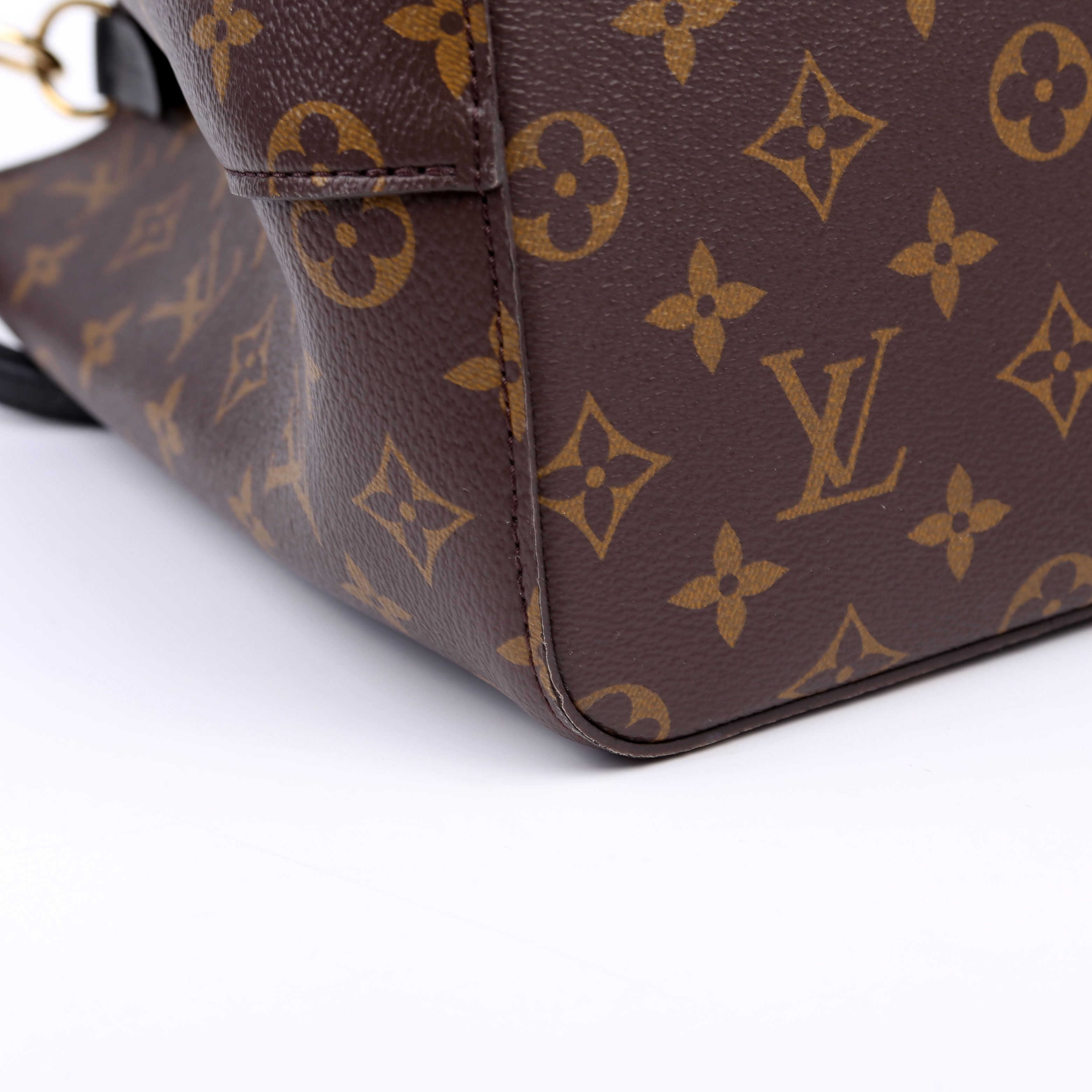 Neonoe Monogram Black