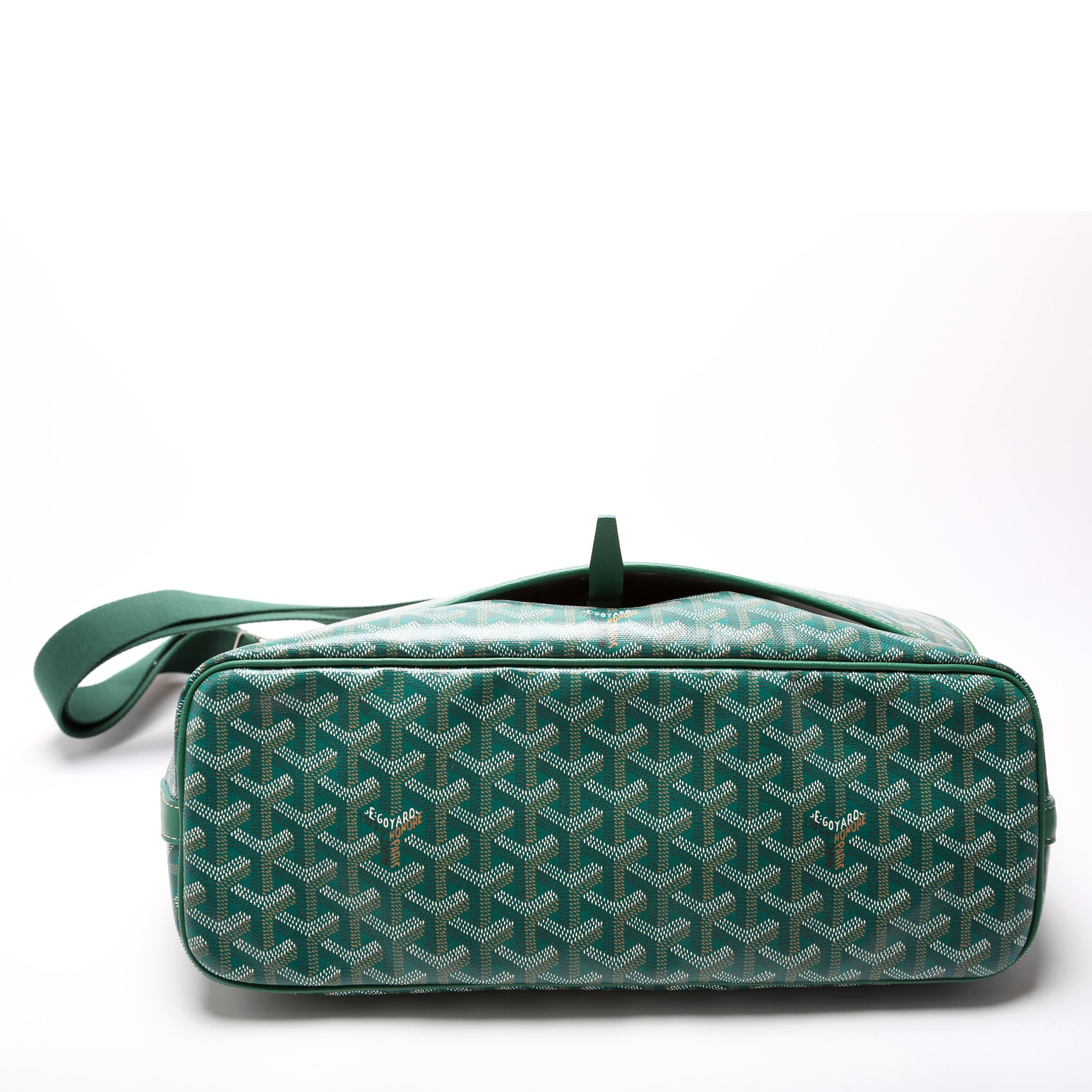 Capetien Messenger Goyardine Green