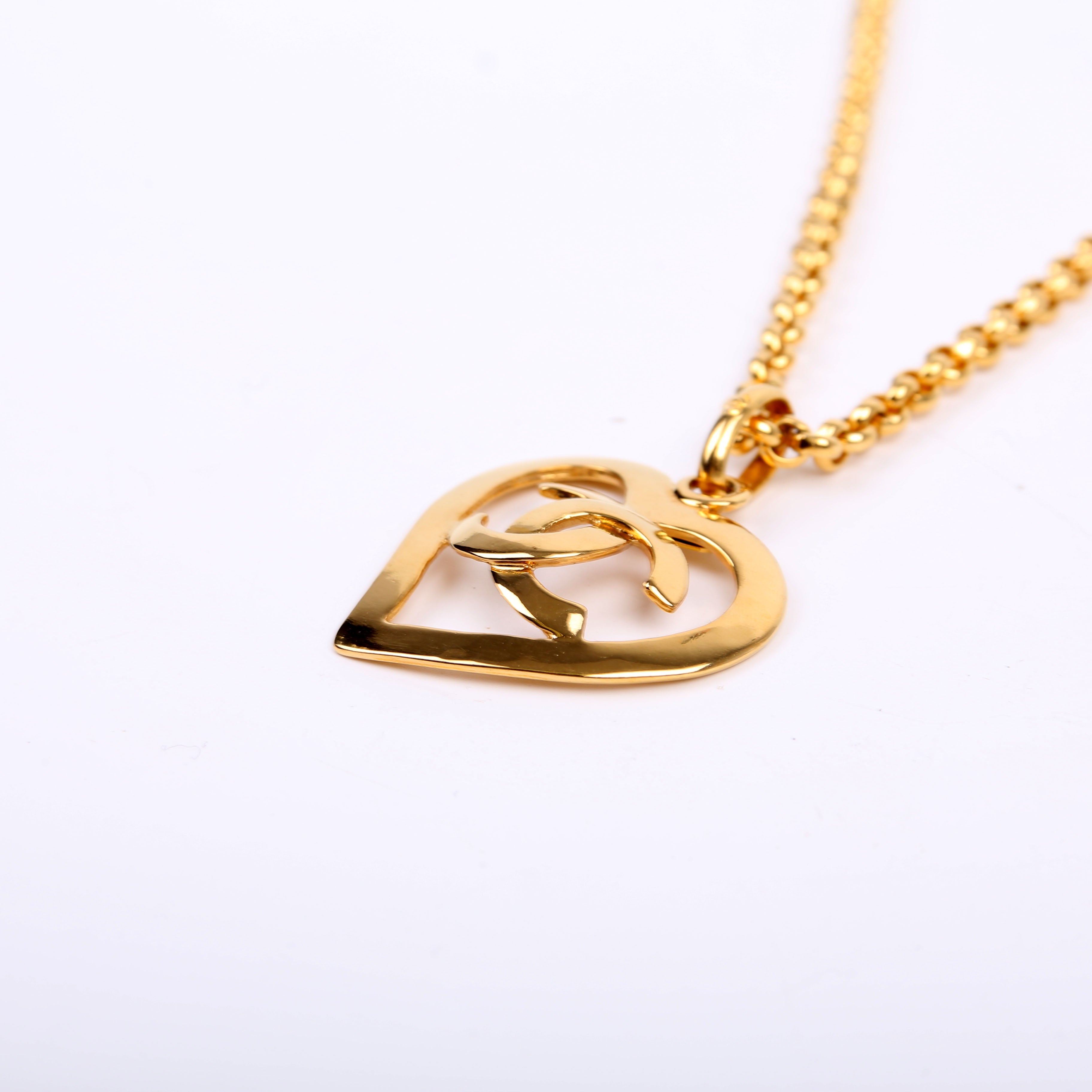 CC Heart Pendant Vintage Necklace Gold